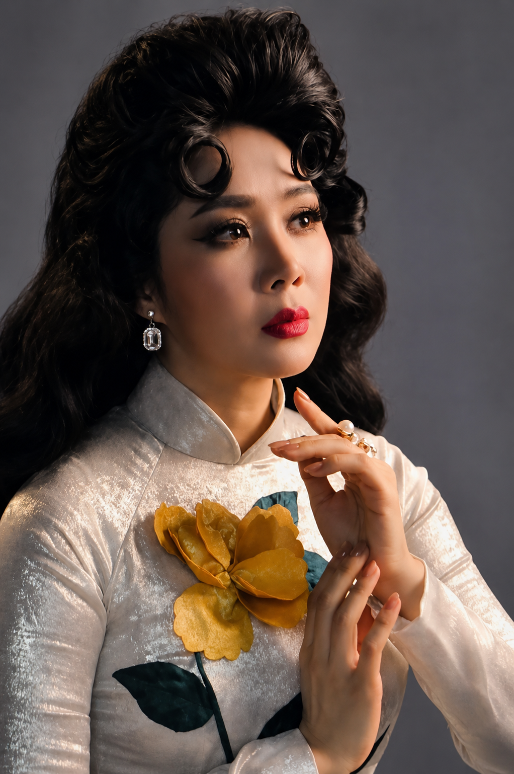 Kịch đoàn Thành Lộc công bố vở kịch đầu tiên Giáng Hương: Sân khấu về khuya - Ảnh 1.