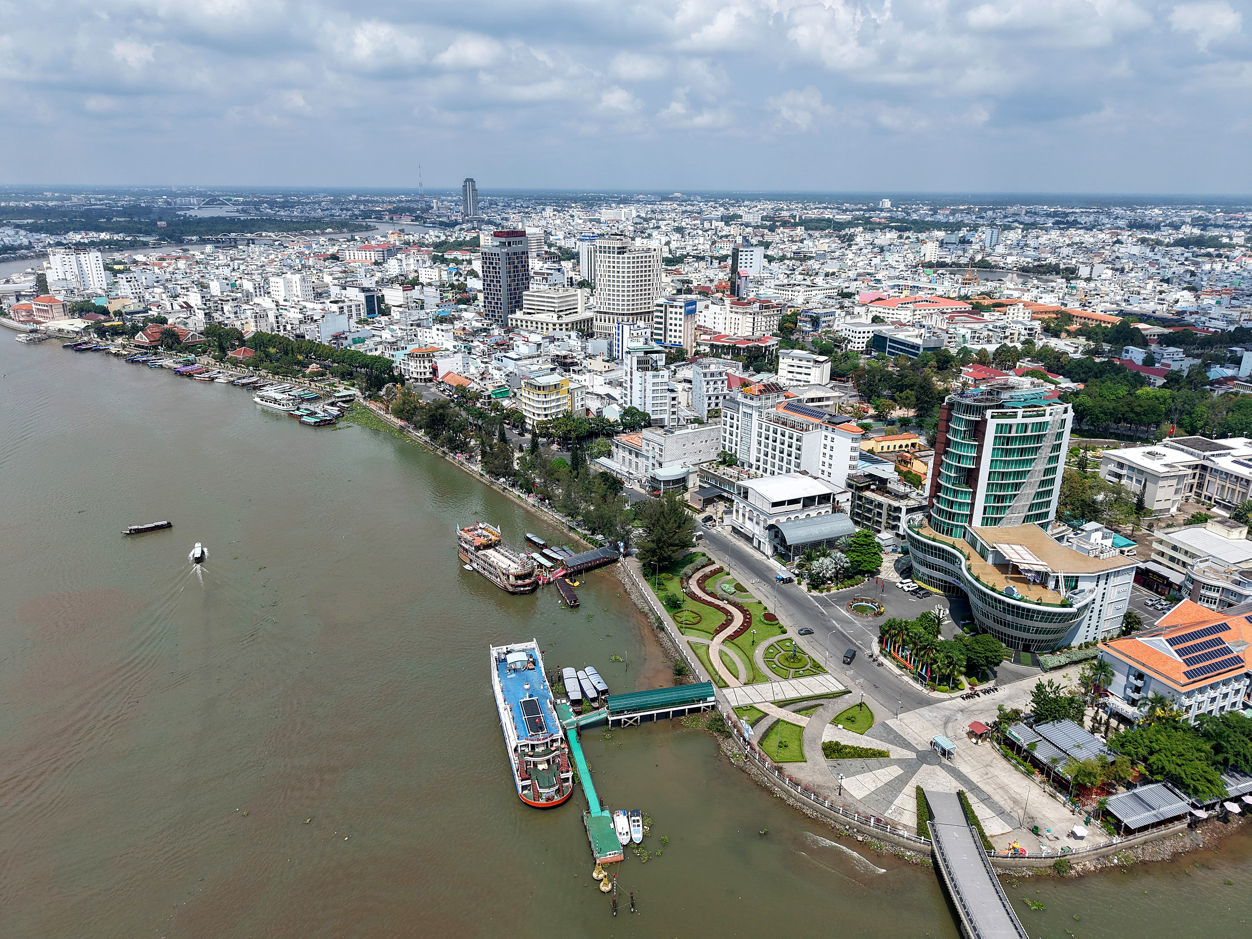 Cần Thơ đấu giá 4 khu đất, dự kiến thu hơn 455 tỉ đồng - Ảnh 2.