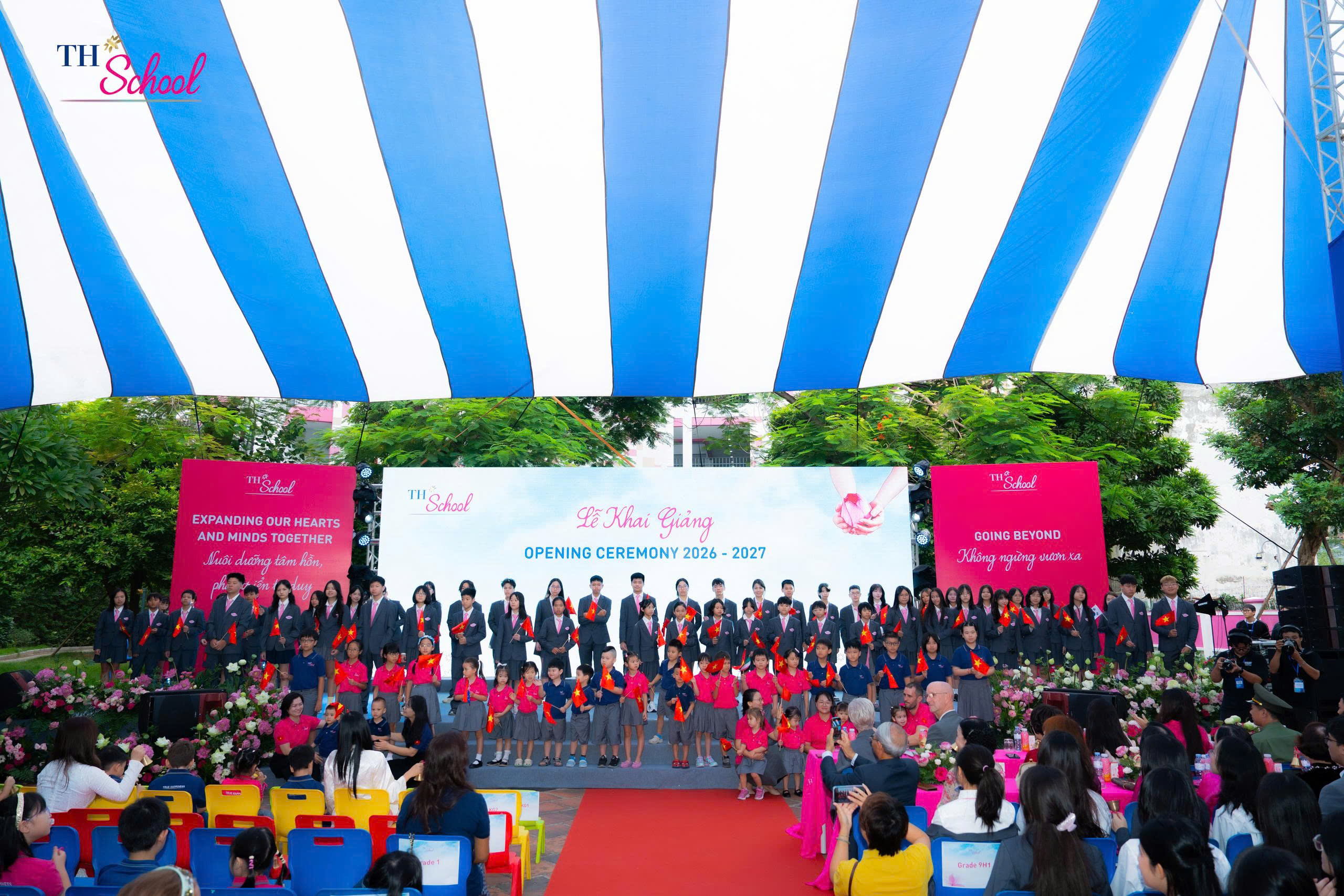 Lễ Khai giảng năm học 2026 - 2027 tại TH School: Một thập kỷ 'không ngừng vươn xa' - Ảnh 1.