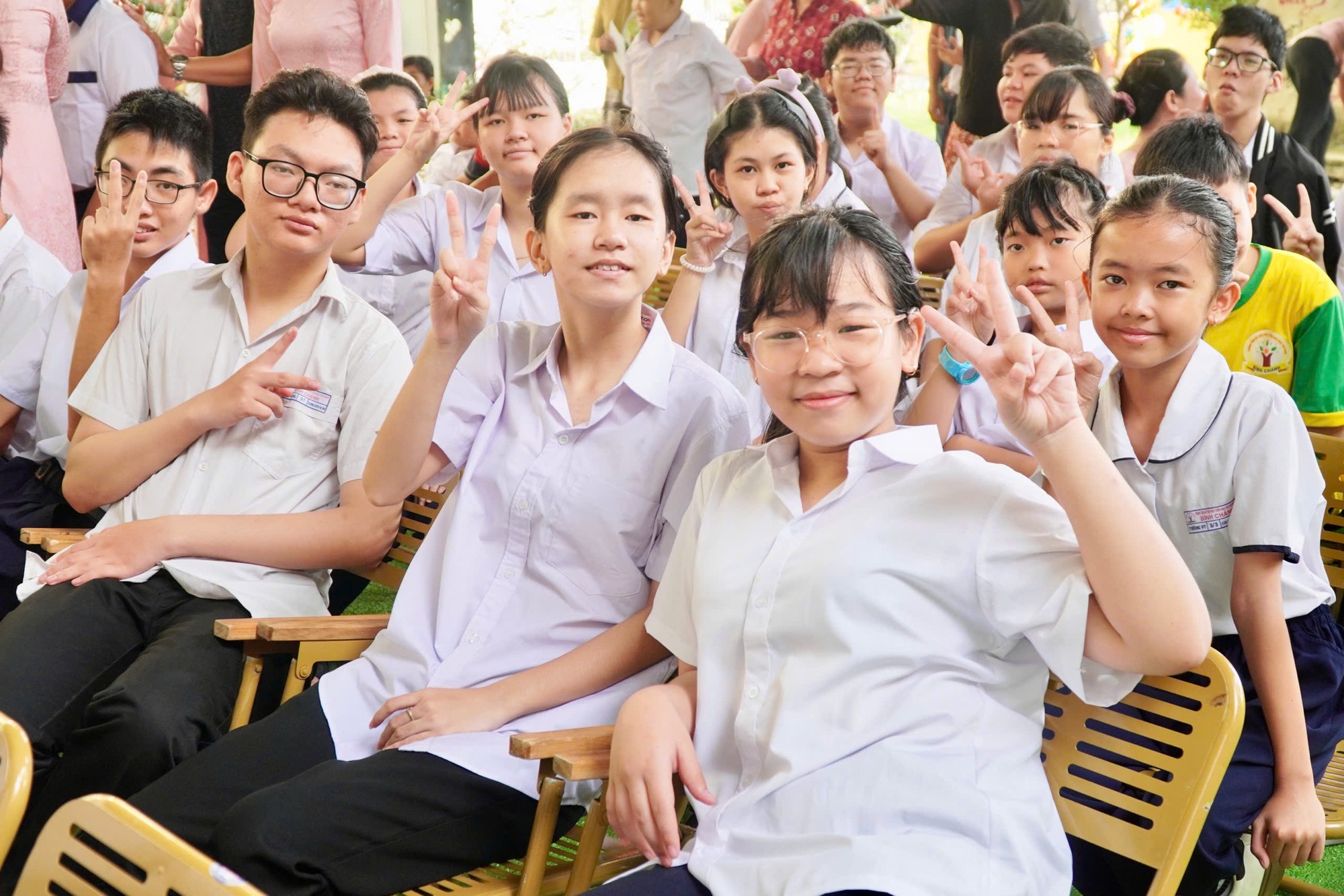 Bí thư Trần Lưu Quang, chủ tịch Nguyễn Văn Được dự lễ khai giảng tại Trường THPT Trần Khai Nguyên - Ảnh 13.