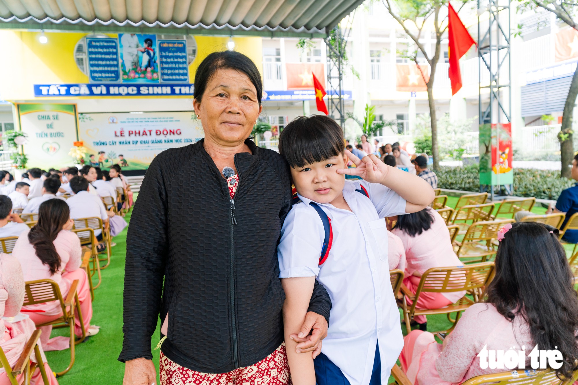 Tiếng trống khai giảng trong