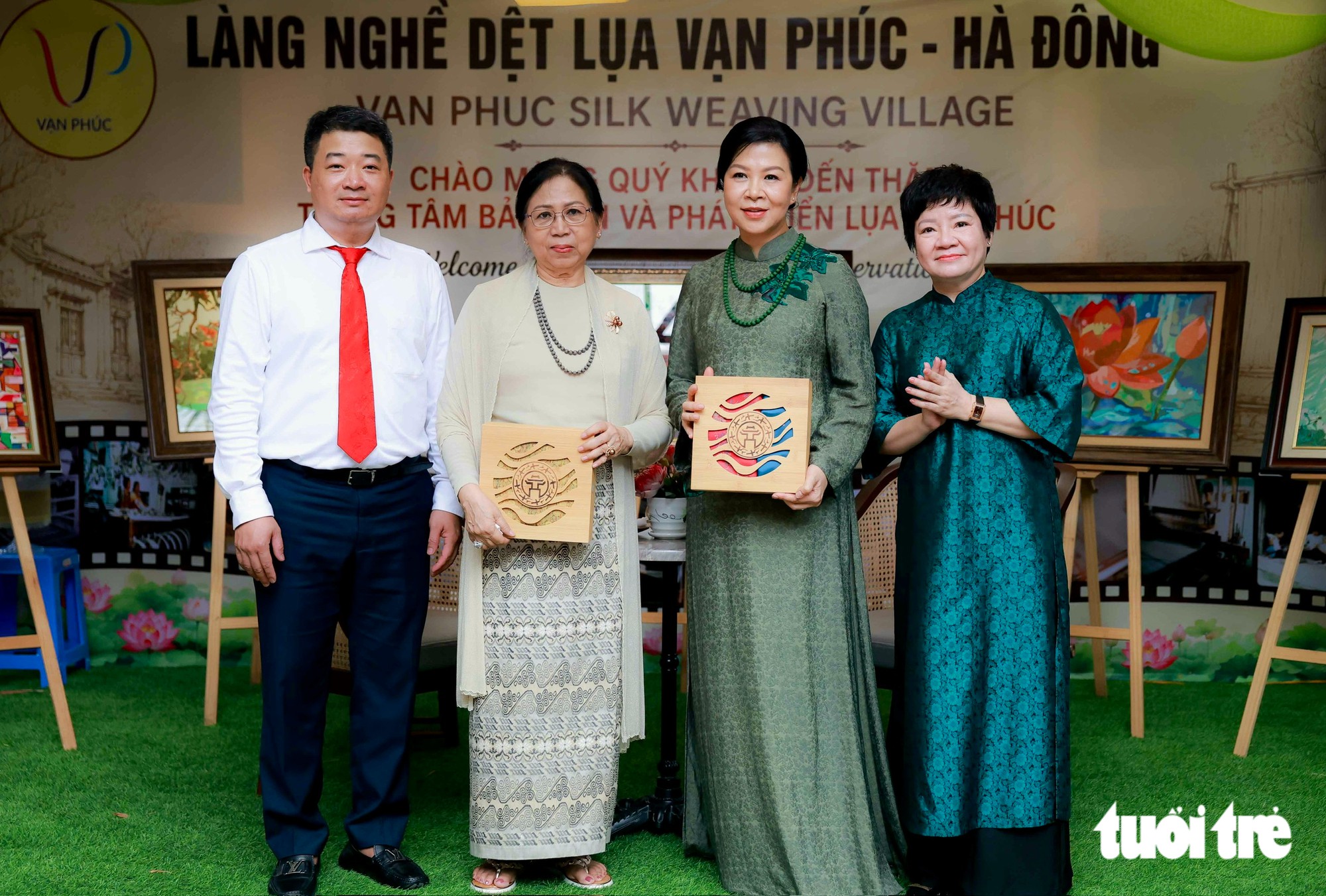 Sợi tơ bên sông Nhuệ nối nhịp cầu hữu nghị Việt Nam - Myanmar - Ảnh 1.