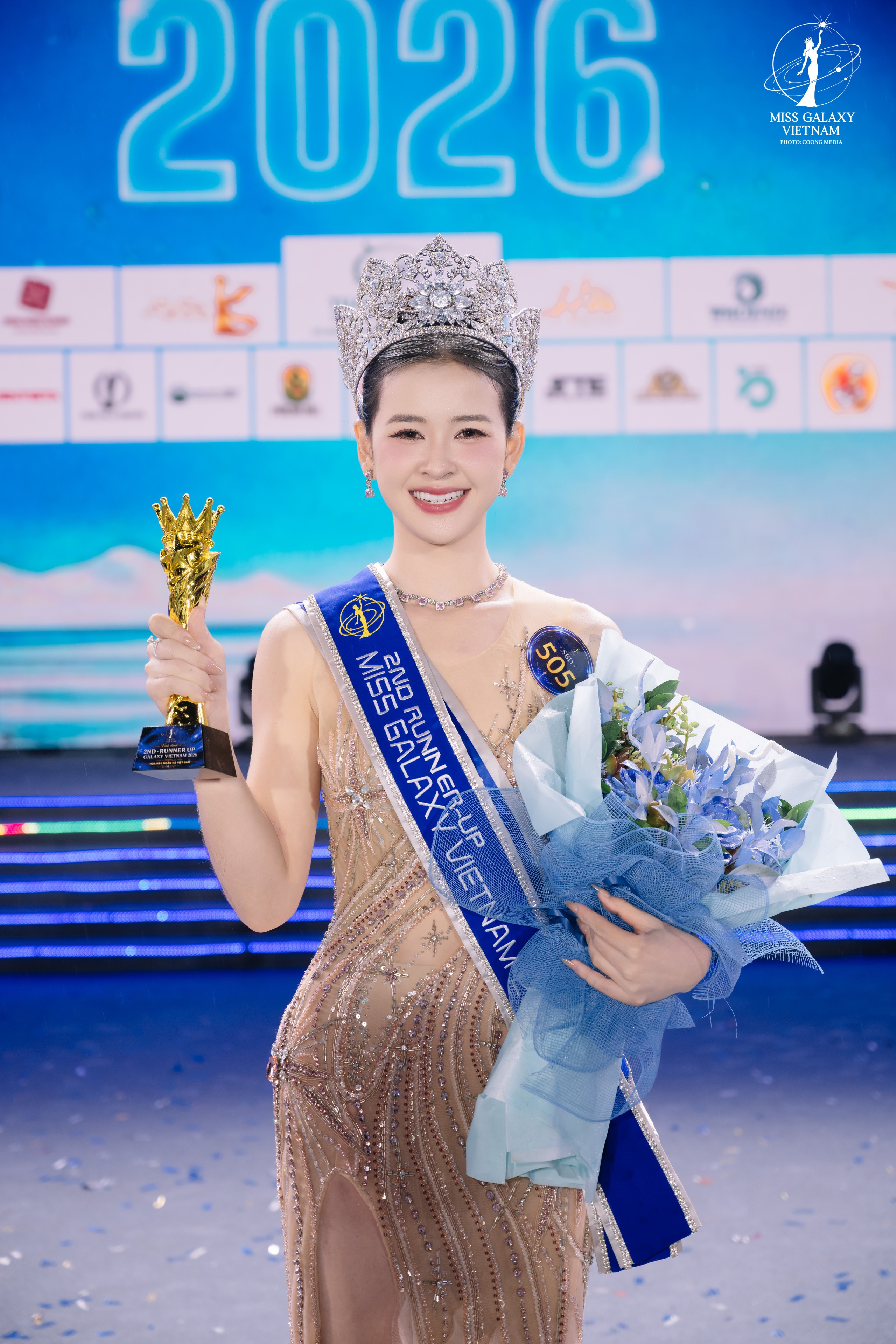 Sinh viên sư phạm Dương Phương Thảo đăng quang hoa hậu Hoa hậu Ngân hà Việt Nam 2026 - Ảnh 5.