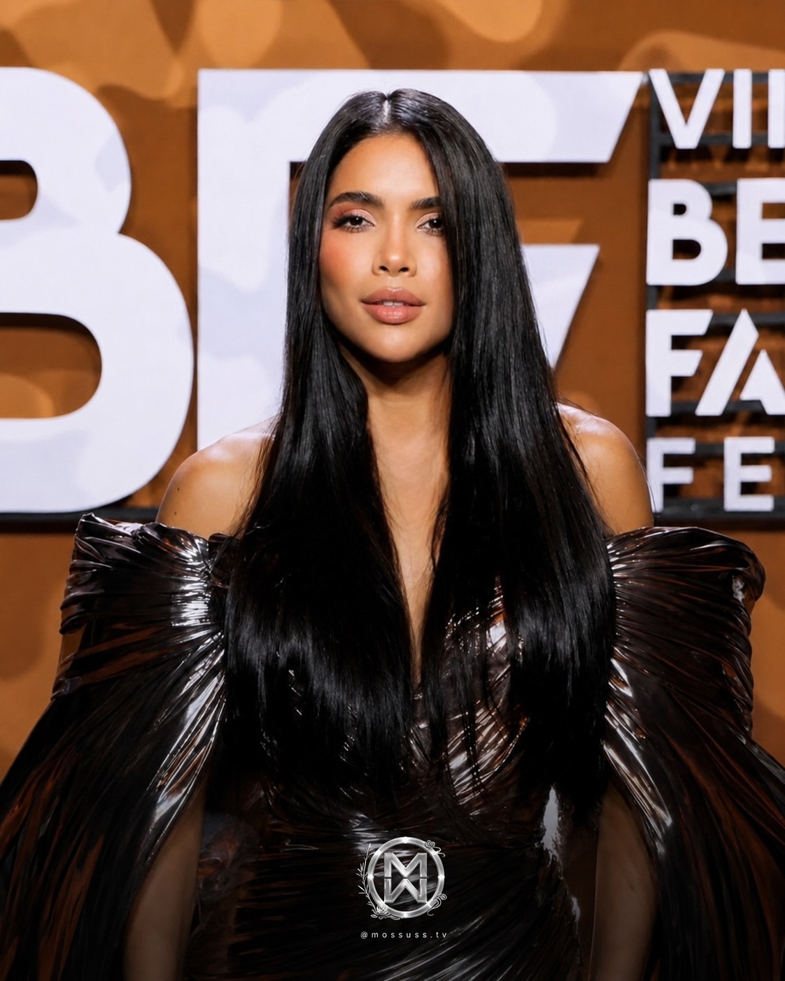 Hoa hậu Paraguay nói gì về cử chỉ gây tranh cãi ở chung kết Miss World? - Ảnh 5.