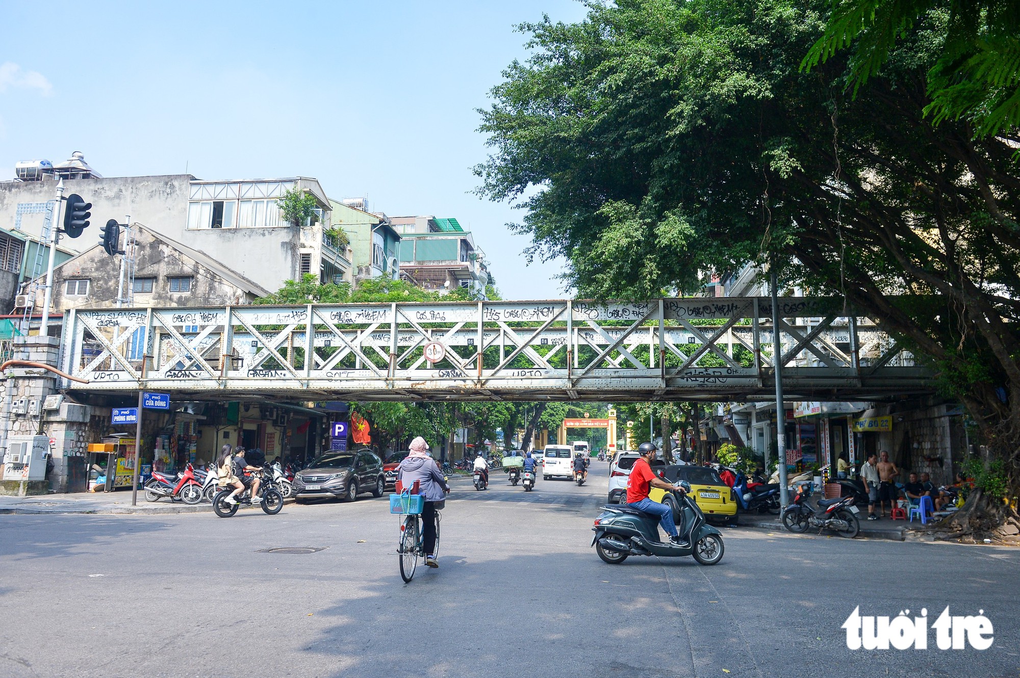 Hình ảnh 127 vòm cầu Phùng Hưng 'về với' Hà Nội, chờ ngày khoác áo mới - Ảnh 4.