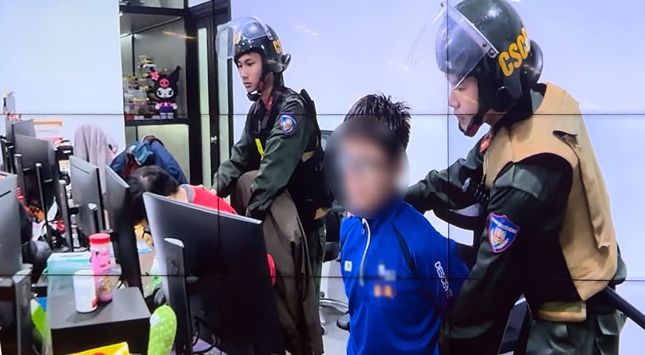 Điều tra XoilacTV, lộ kho phim truyện 18+ và ảnh đồi trụy do trưởng nhóm lập trình tập hợp - Ảnh 2.