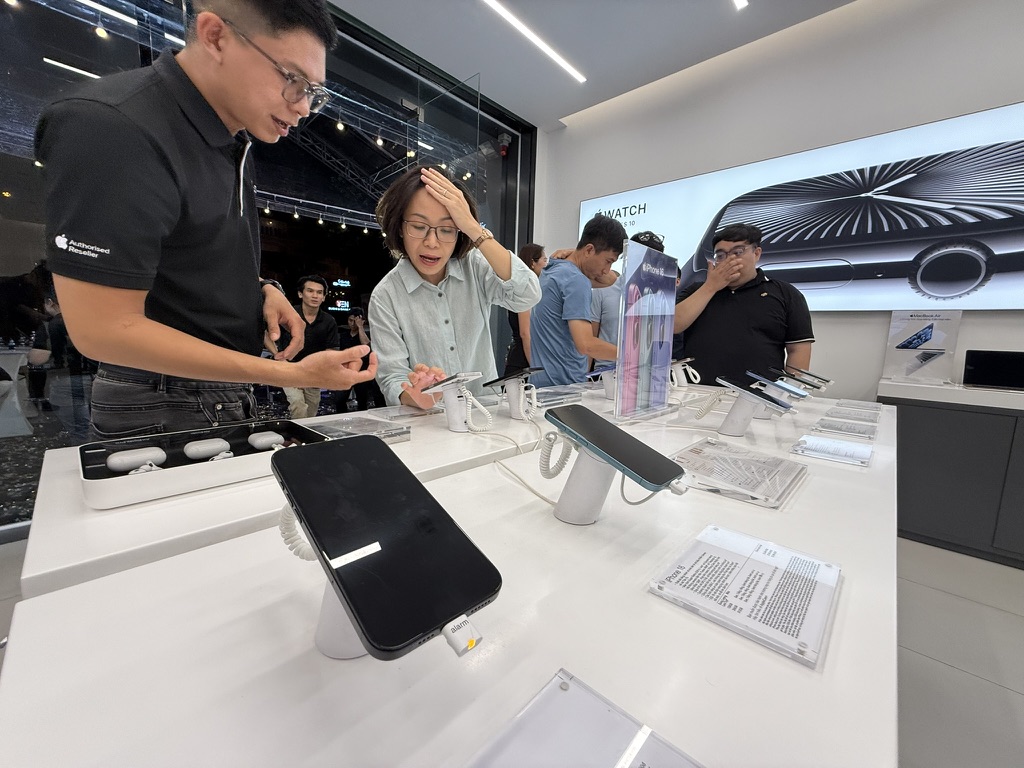 Thị trường 'nín thở' chờ iPhone 18 ra mắt - Ảnh 1.