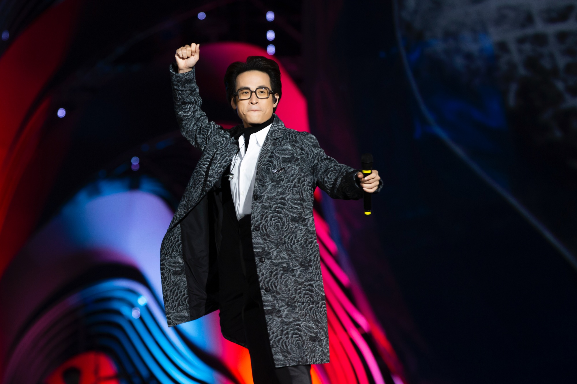 Hà Anh Tuấn đưa Chân trời rực rỡ lên màn ảnh rộng - Ảnh 4.