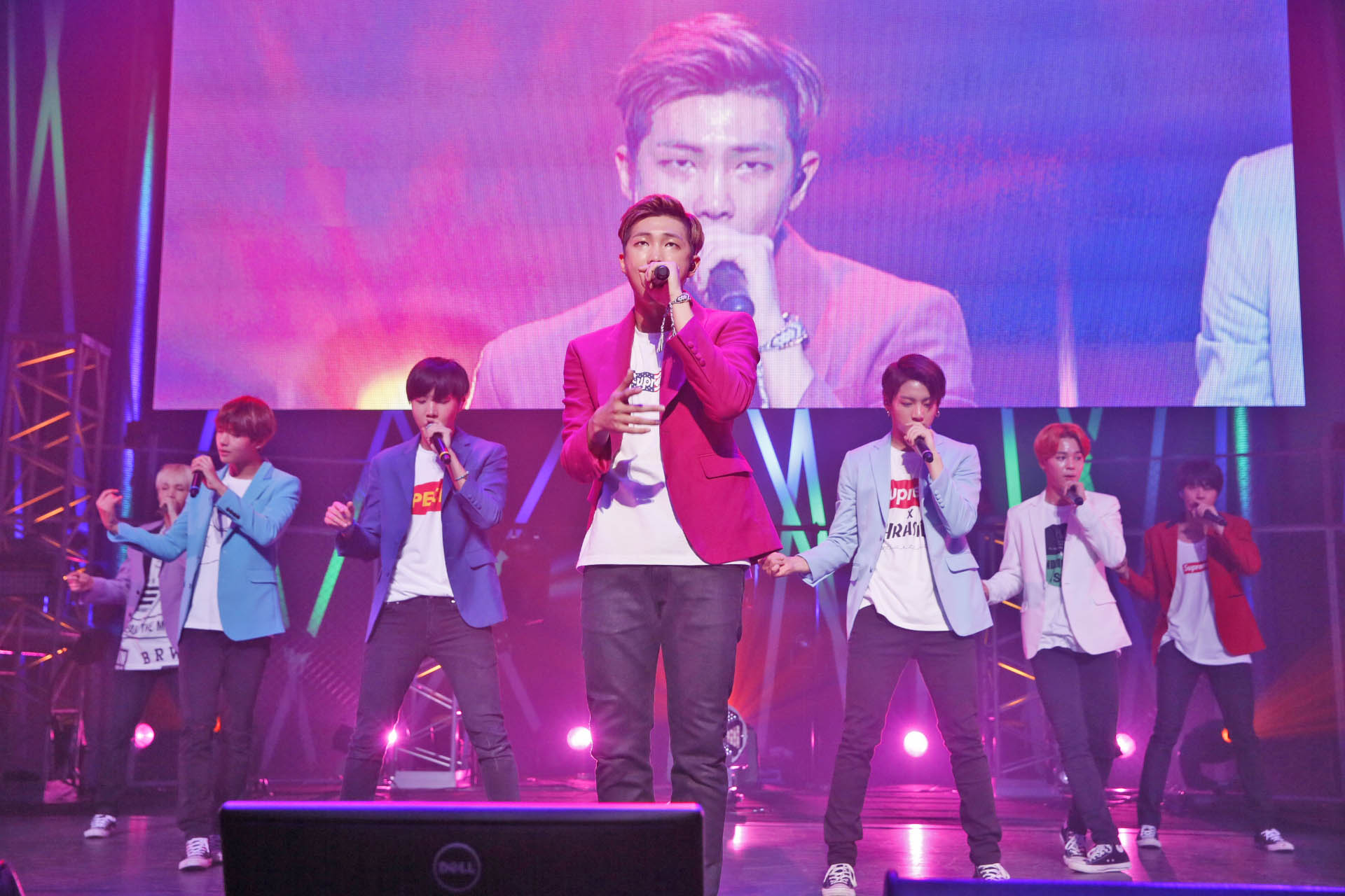 Kết quả hình ảnh cho bts concert in seoul 2018