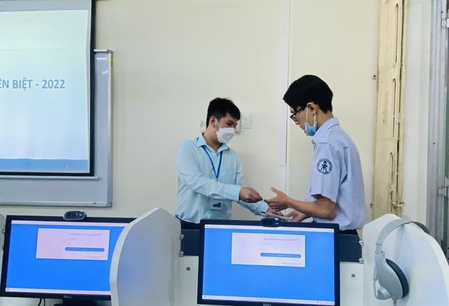 Công bố đề thi minh họa 7 môn kỳ thi đánh giá năng lực trên máy tính - Ảnh 1.