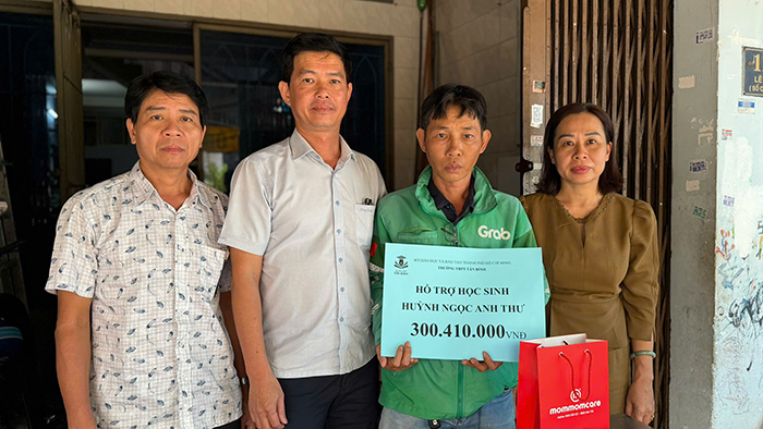 Cả trường “tiếp sức” nữ sinh gặp căn bệnh hiểm nghèo