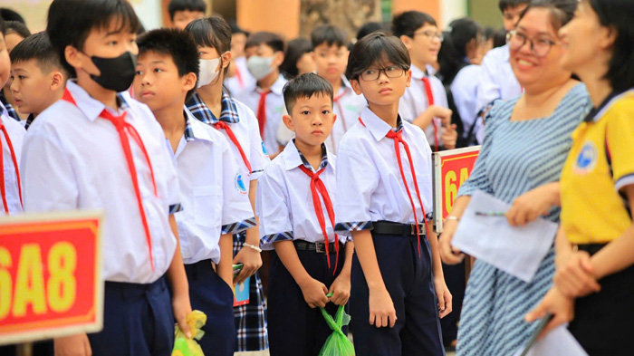 Tuyển sinh đầu cấp TP.HCM sau sáp nhập: Thách thức lớn về sĩ số học sinh