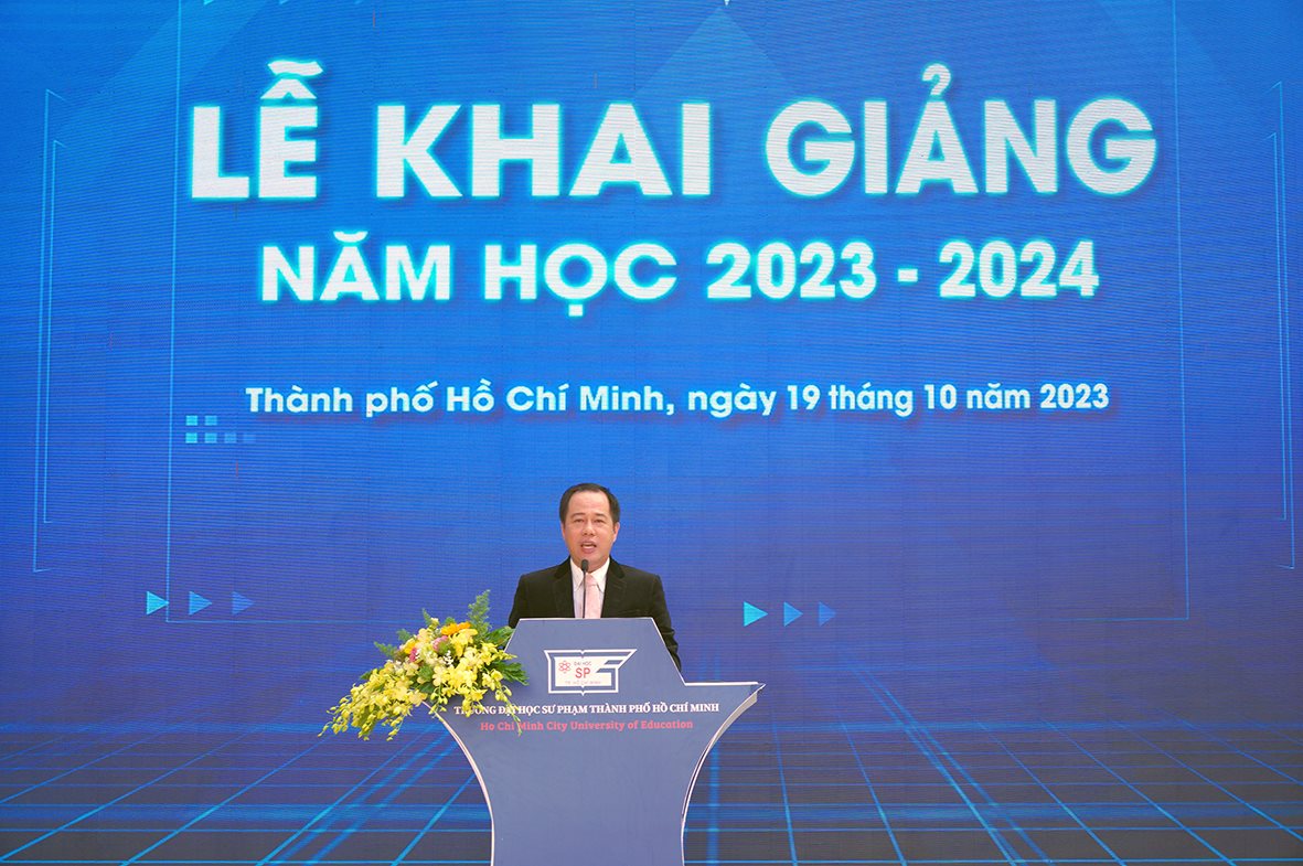 dh-su-pham-tphcm-khai-giang-2.jpg