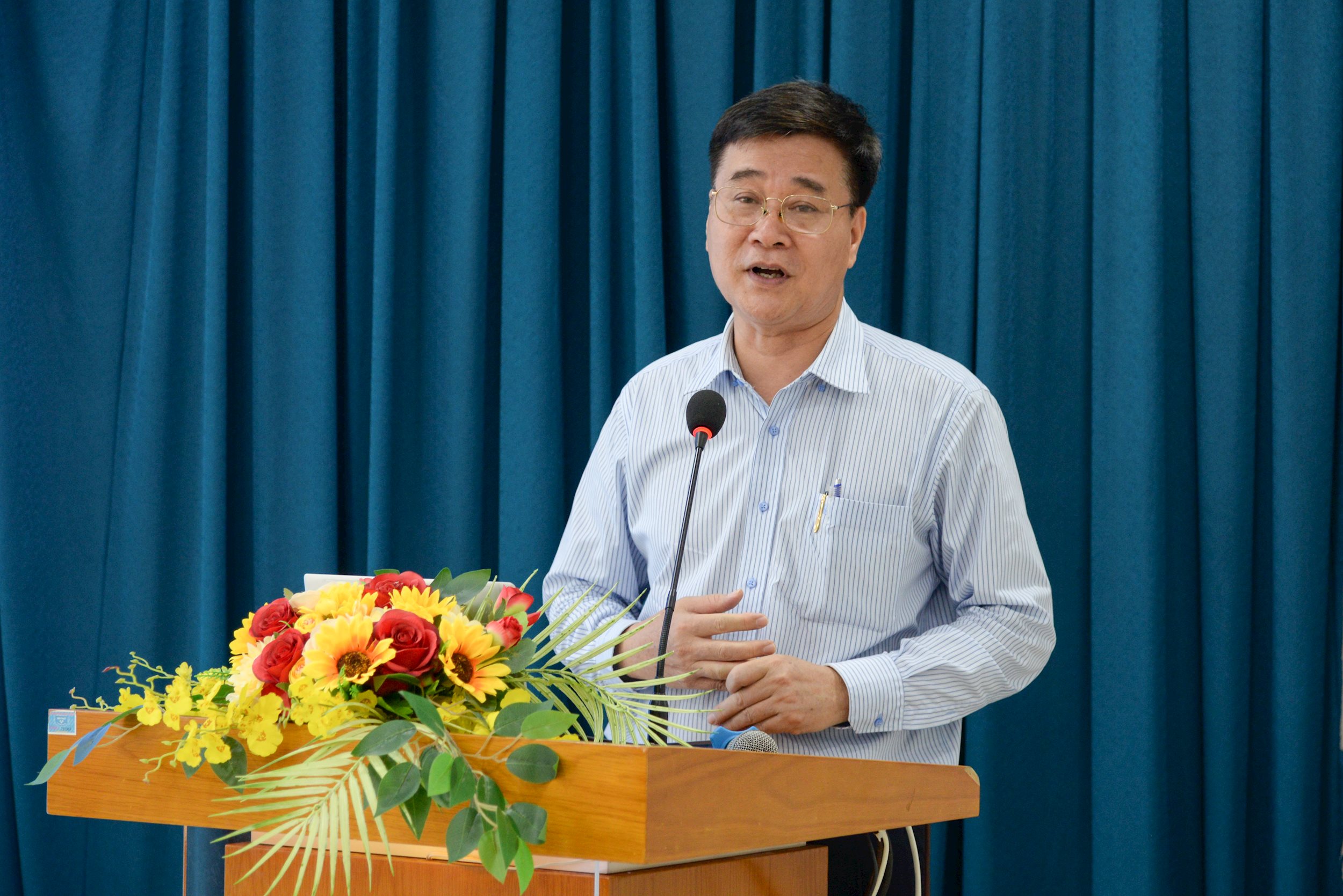 ong-lam-huu-duc.jpg