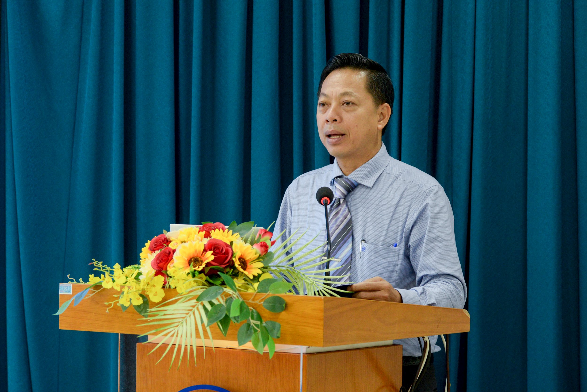 ts-le-trung-dao-pho-hieu-truong-dh-tai-chinh-marketing.jpg