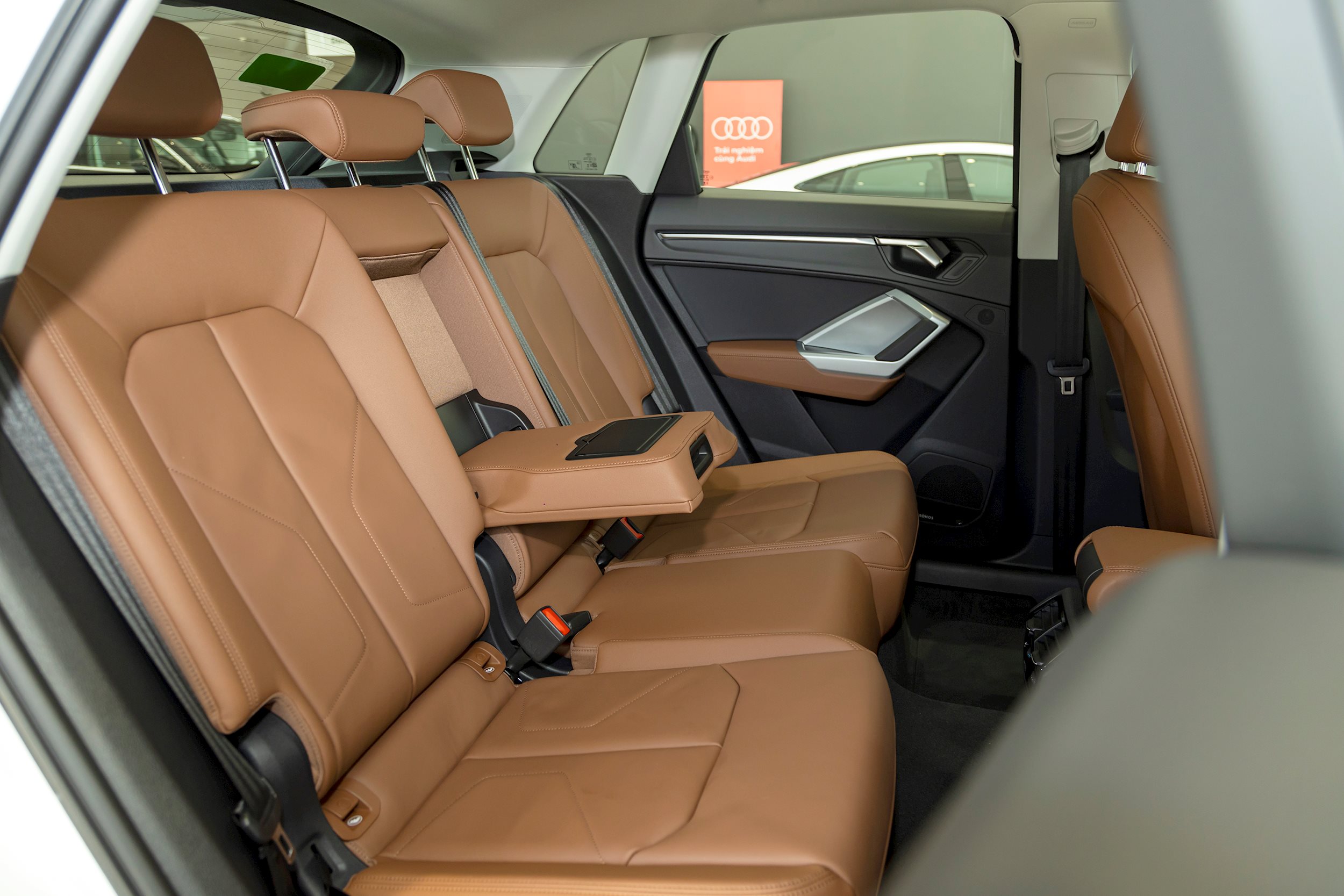 audi-q3-advanced-10.jpg