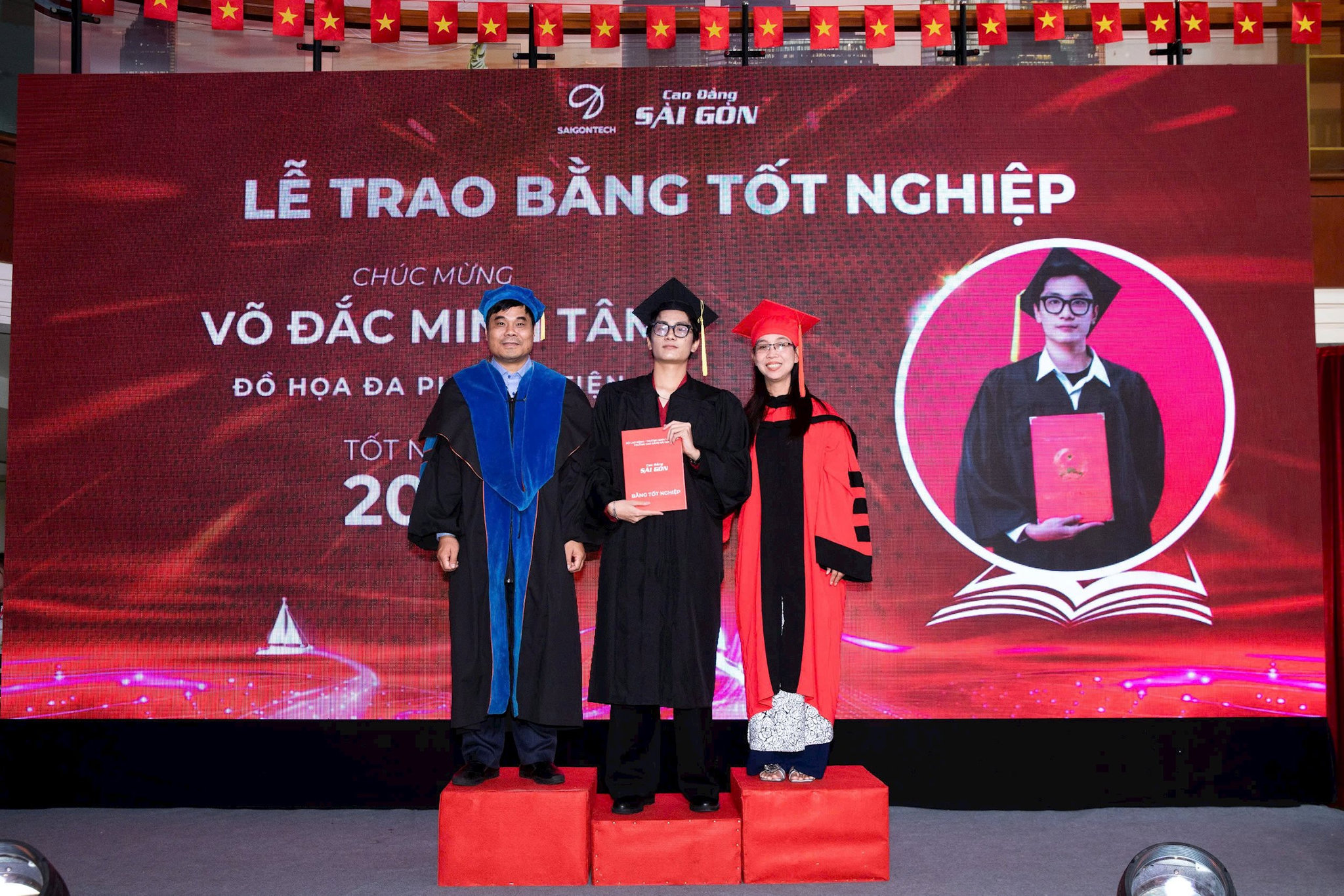 saigontech-4.jpg