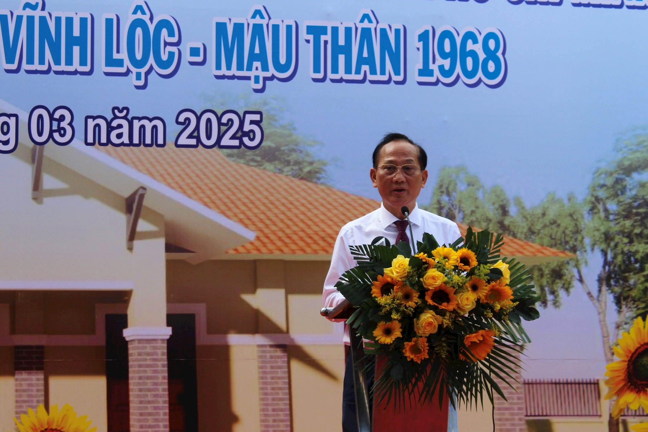 ong-tran-van-nam-duk.jpg