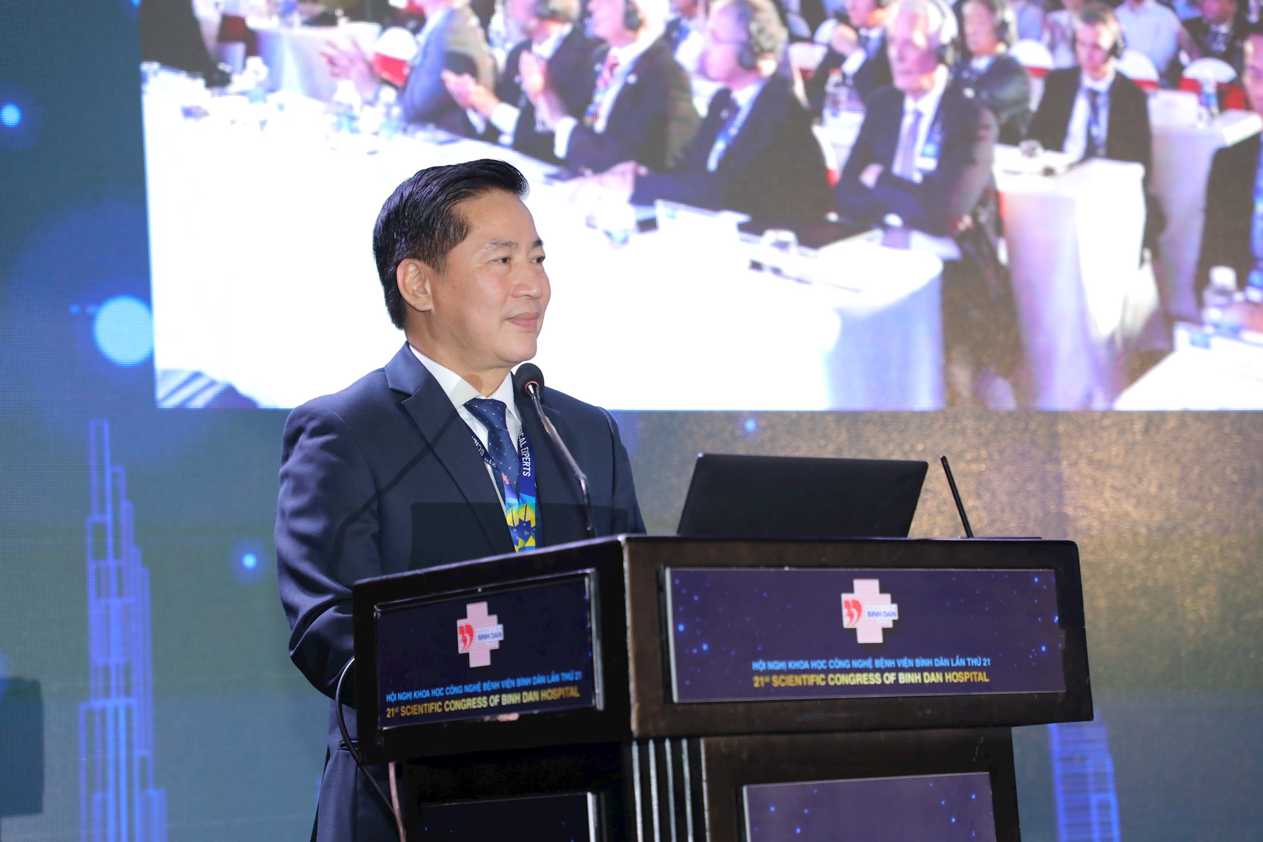 pgs.ts.bs-tran-vinh-hung-phat-bieu-khai-mac-hoi-nghi-khoa-hoc-cong-nghe-benh-vien-binh-dan-lan-thu-21_cise2025.jpg