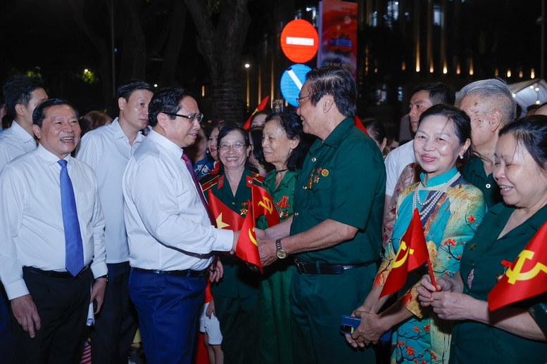 L&atilde;nh đạo Đảng, Nh&agrave; nước dự Cầu truyền h&igrave;nh &ldquo;Vang m&atilde;i kh&uacute;c khải ho&agrave;n&rdquo;- Ảnh 3.