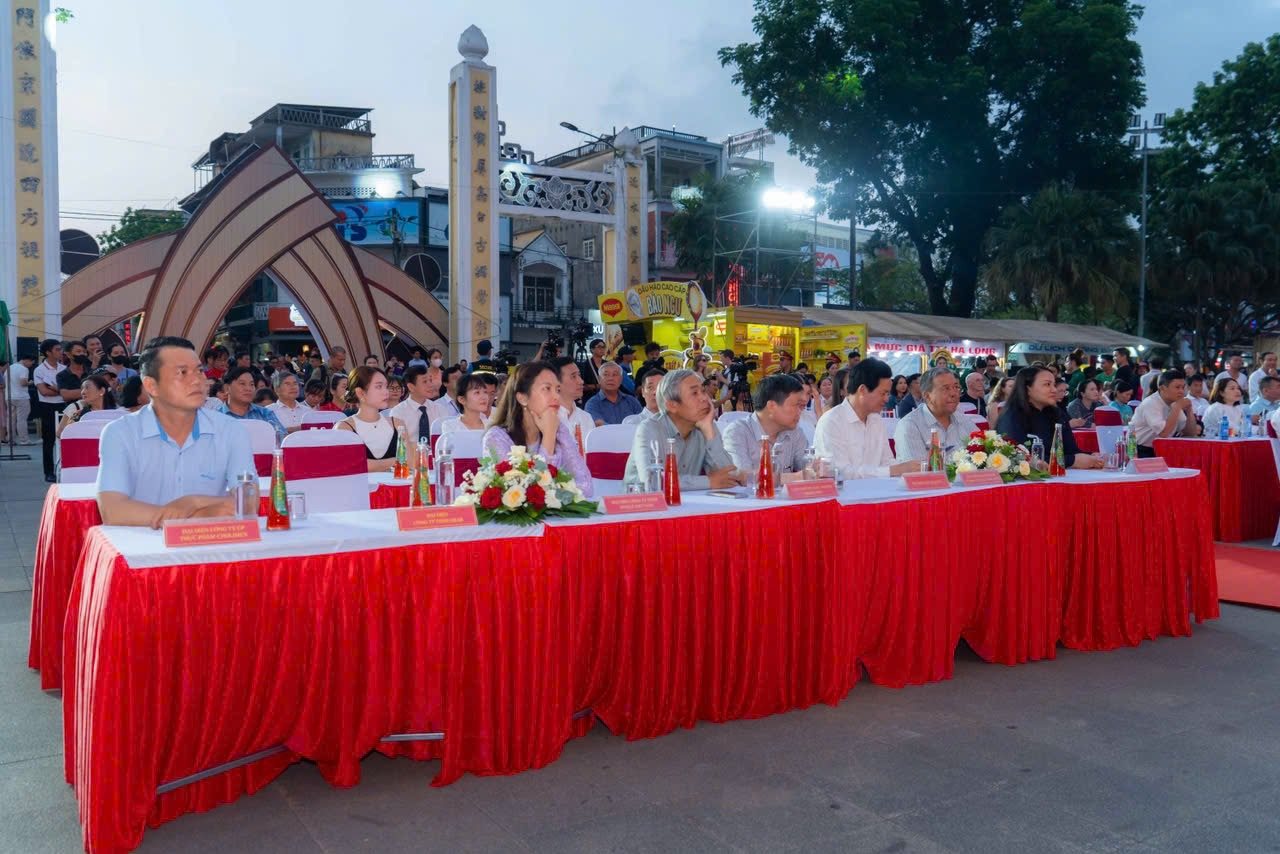 le-khai-mac-hue-kinh-do-am-thuc-2025-.jpg