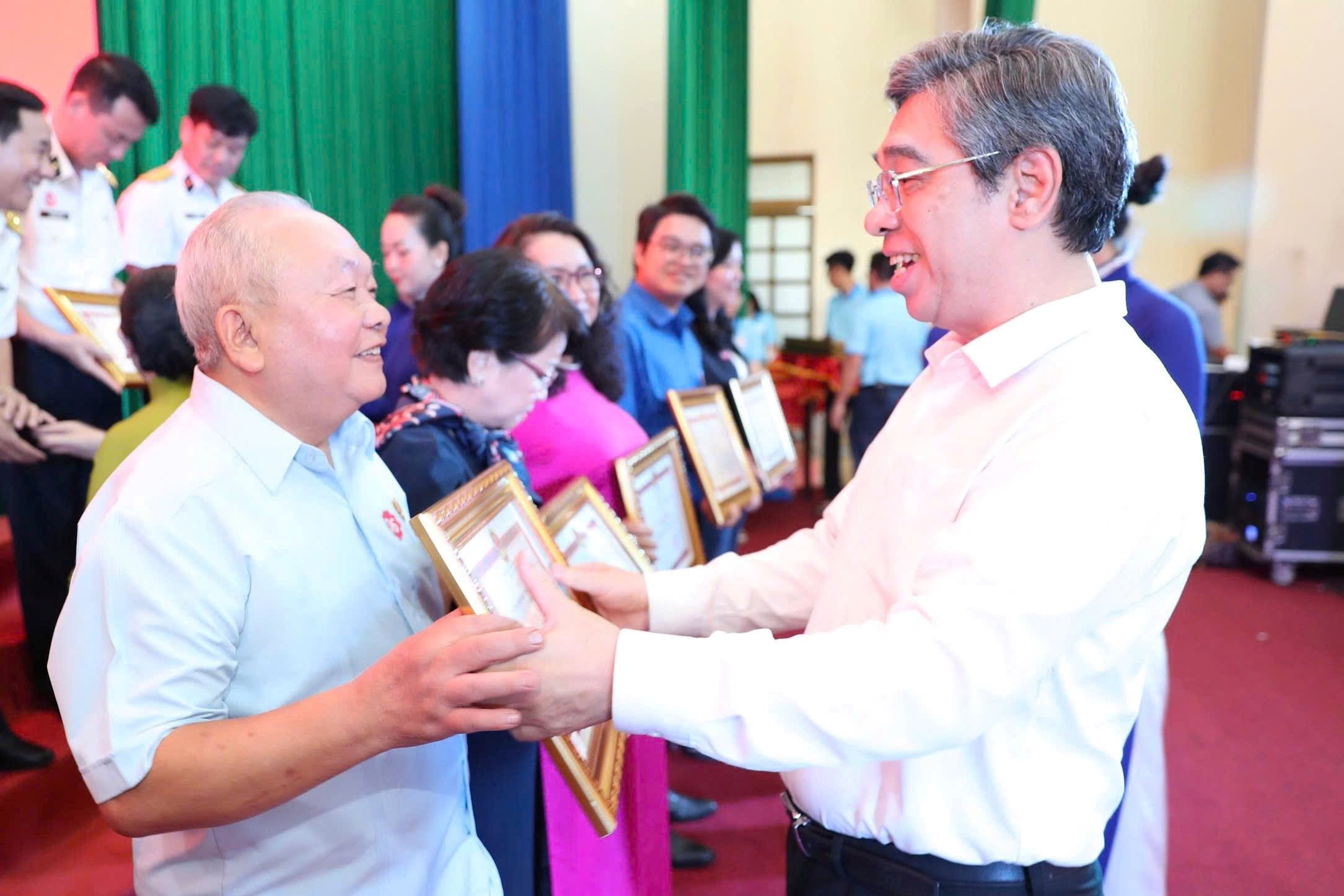ong-nguyen-phuoc-loc.jpg