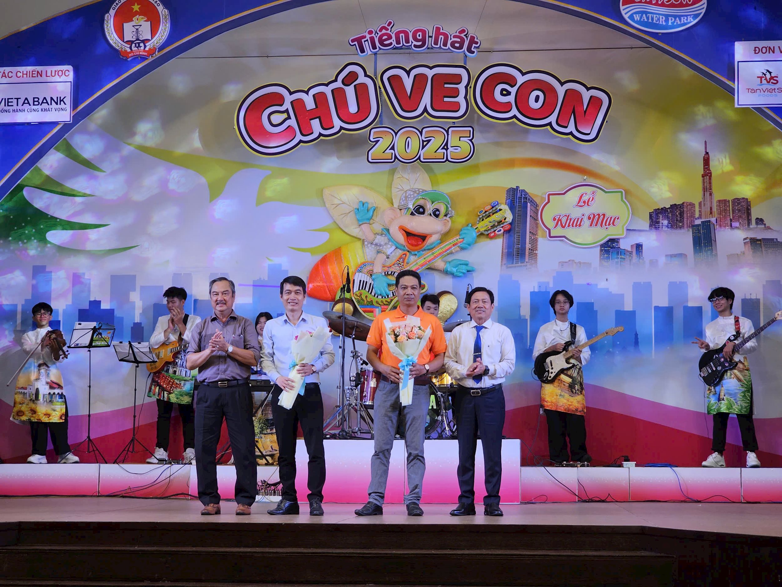 tien-hat-chu-ve-con-2025-2.jpg