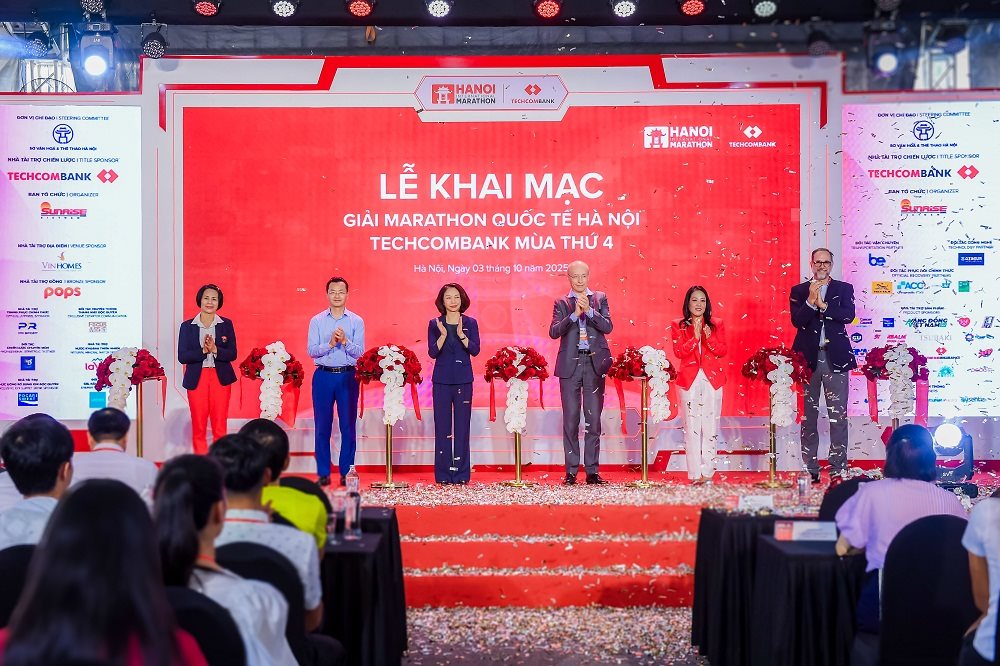 hinh-anh-hop-bao-va-khai-mac_4.jpg