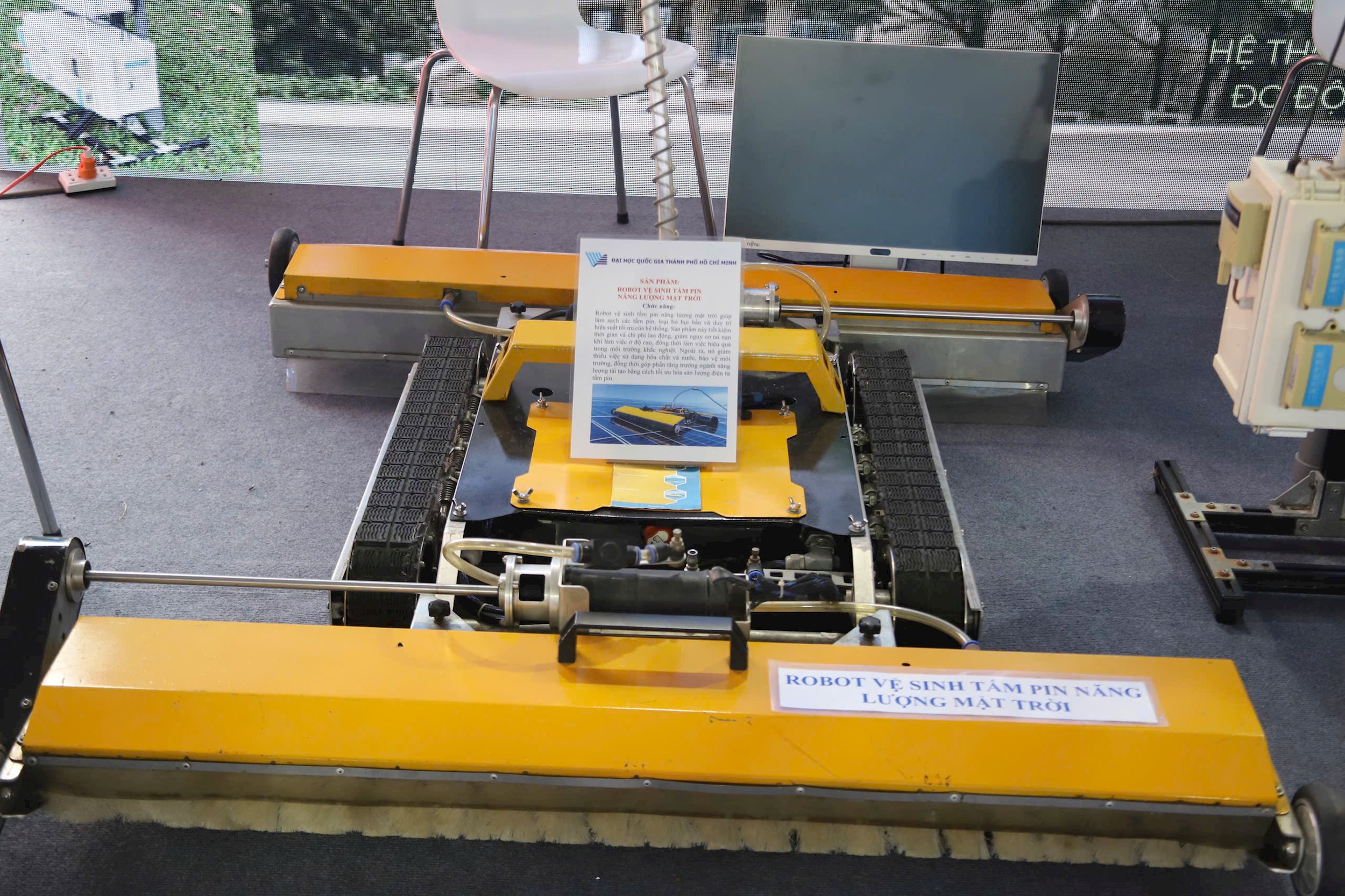 robot-ve-sinh.jpg