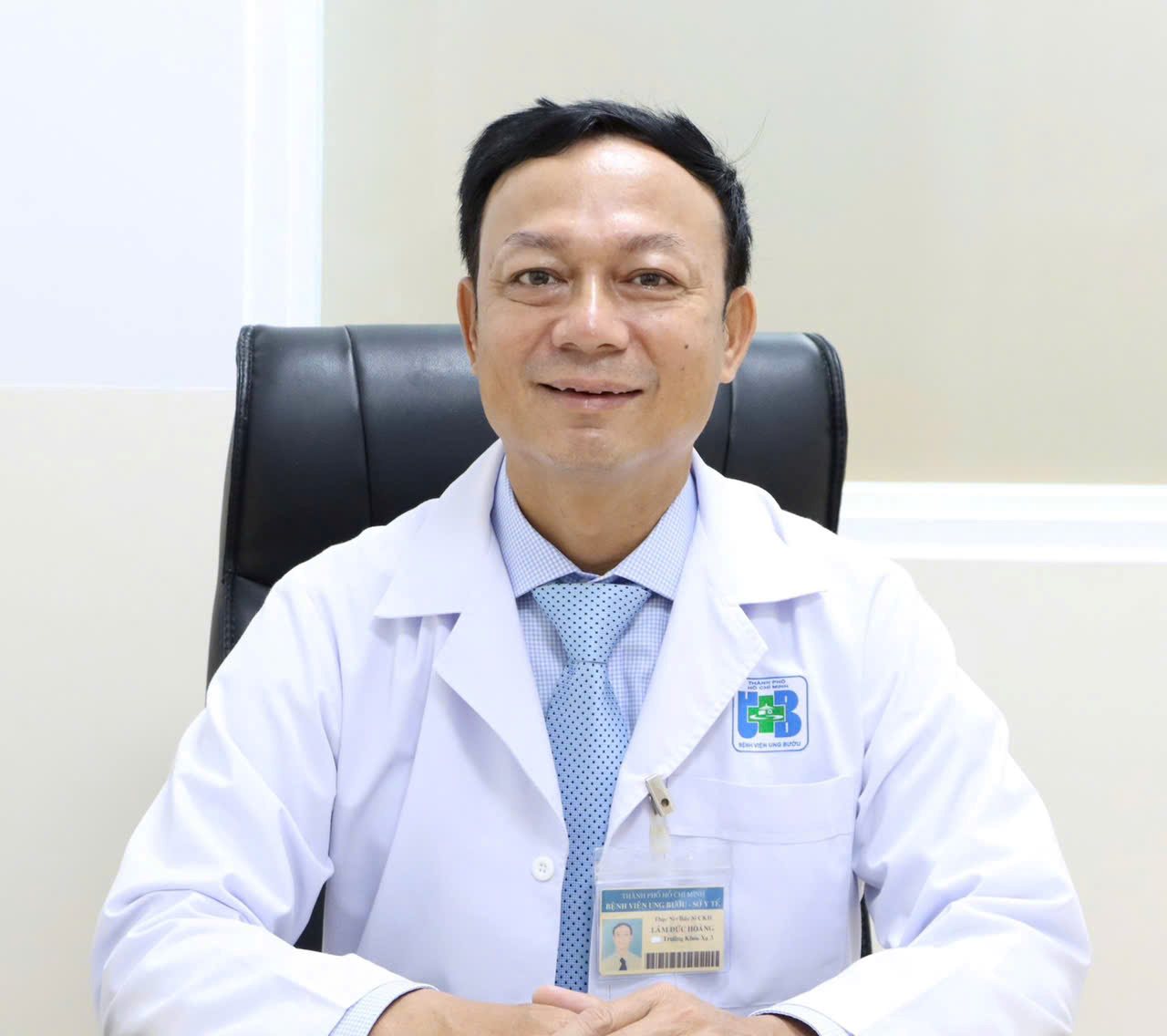 hinh-1-ts.bs-lam-duc-hoang-truong-khoa-xa-tri-dau-co-tai-mui-hong-ham-mat-benh-vien-ung-buou-tp.hcmjpg-1-.jpg