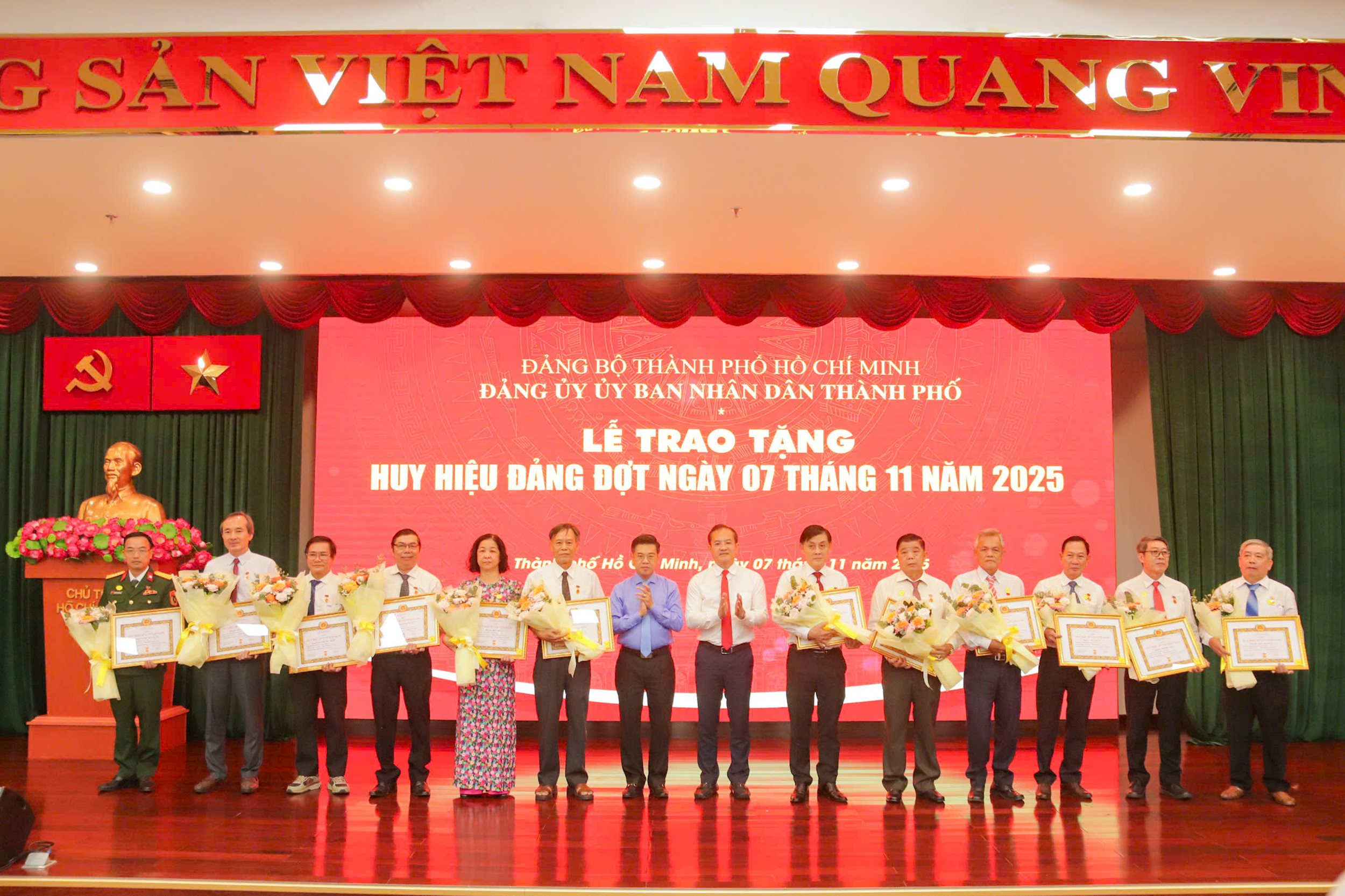 z7197560029292_67304ff874cac4b8d3bb607cdca9447b.jpg
