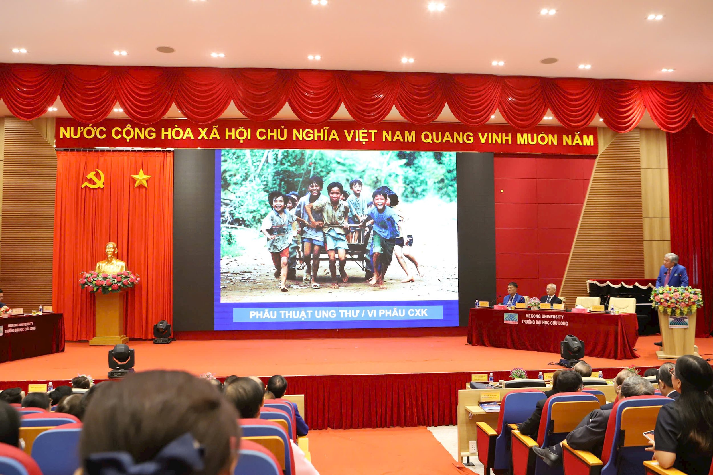 bac-si-dung.jpg