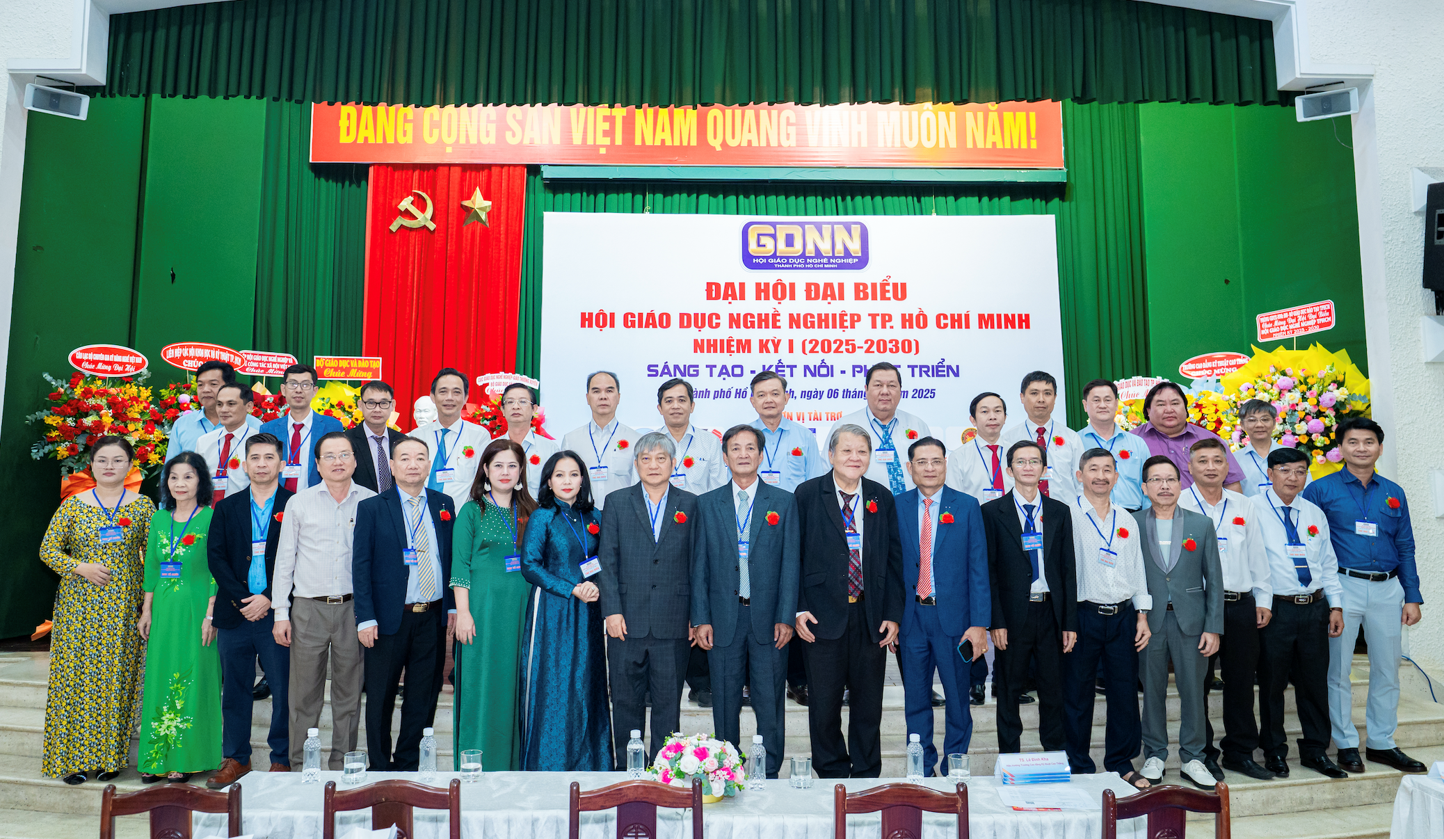 dai-hoi-hoi-giao-duc-nghe-nghiep-tphcm-1.png