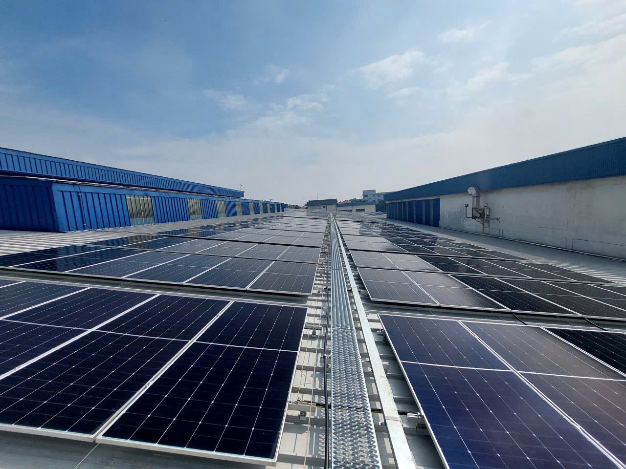 solar-system-at-the-factory.jpg