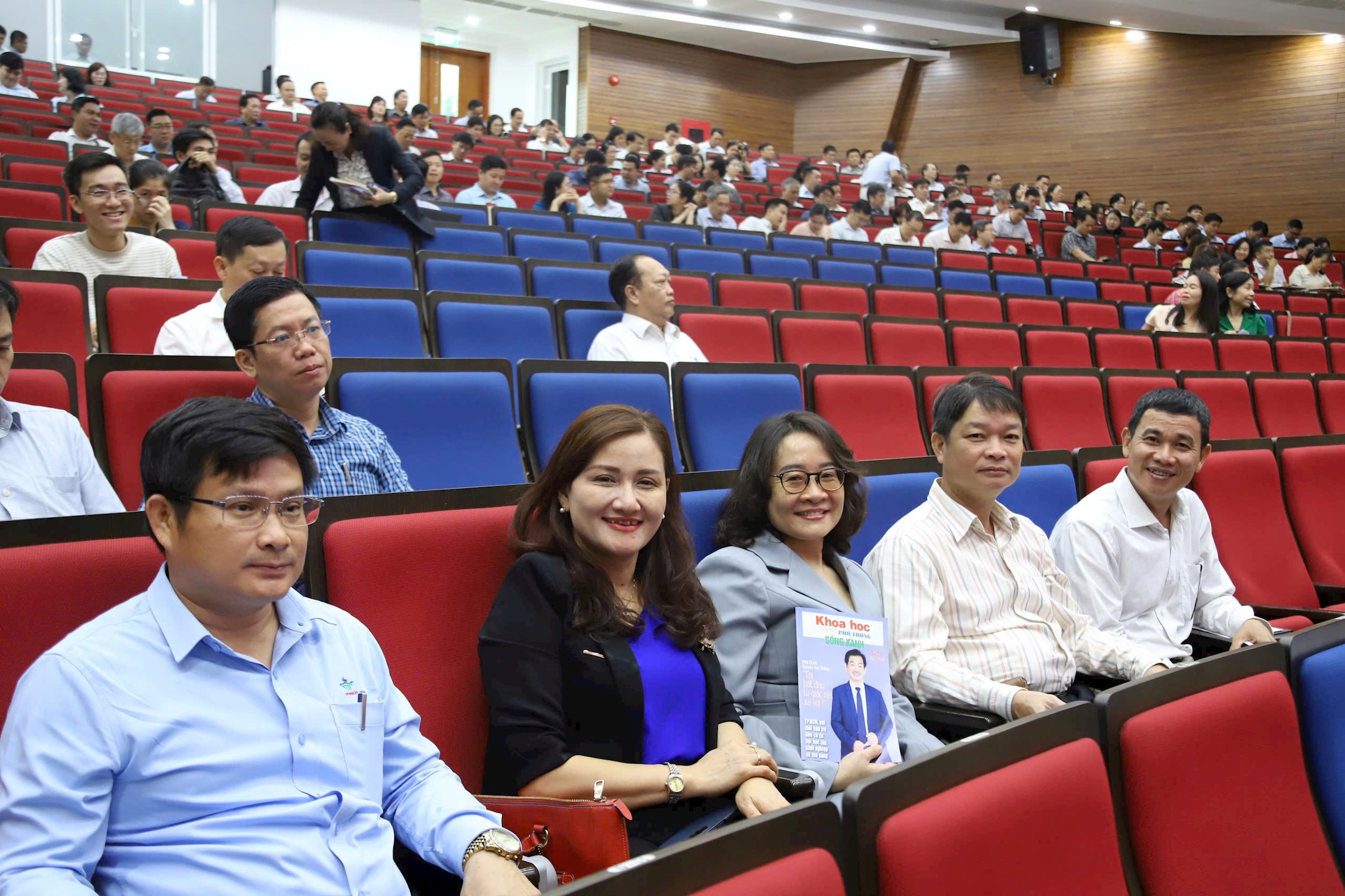 khai-giang-1.jpg