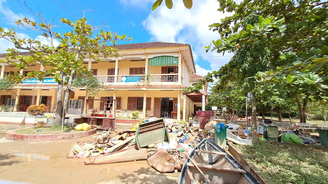truong-tieu-hoc-dien-dien-1.jpg