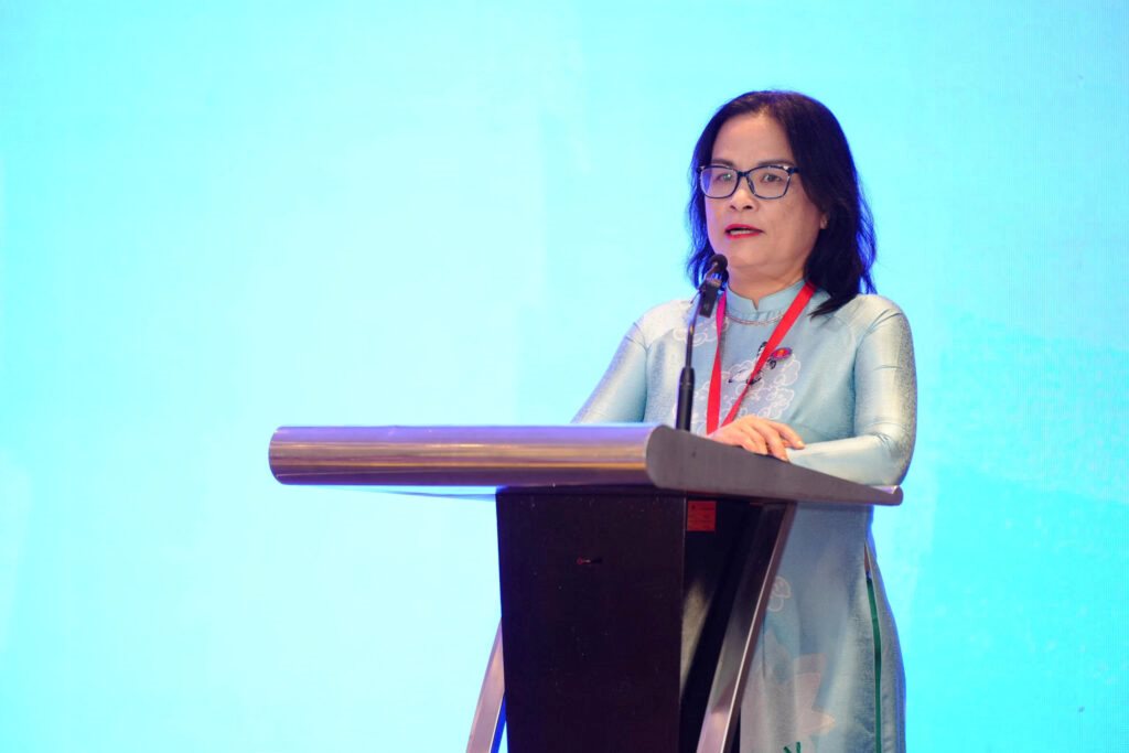 ba-ngo-phuong-lan.jpg