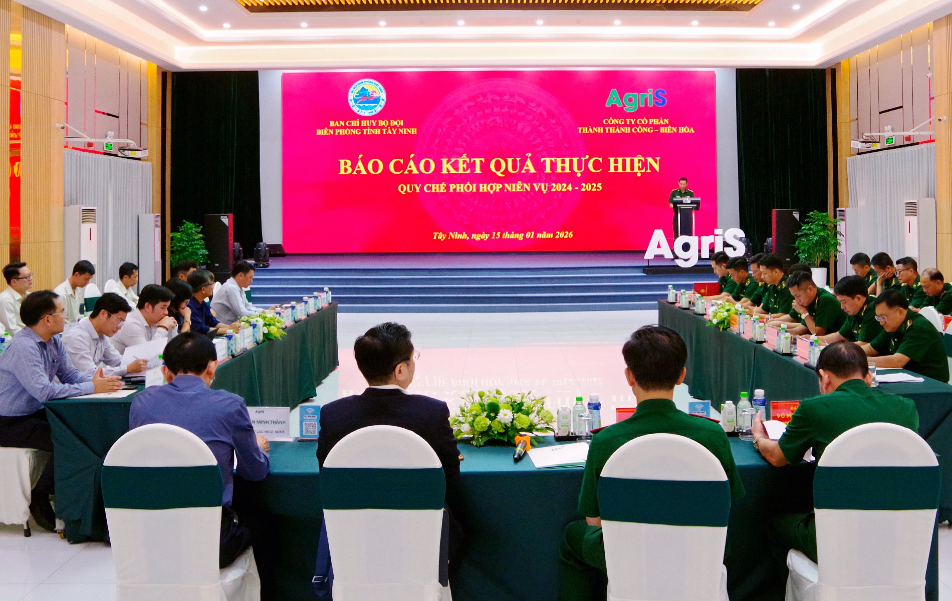 a0_hoi-nghi-so-ket-quy-che-phoi-hop-giua-2-don-vi-nam-2025.jpg