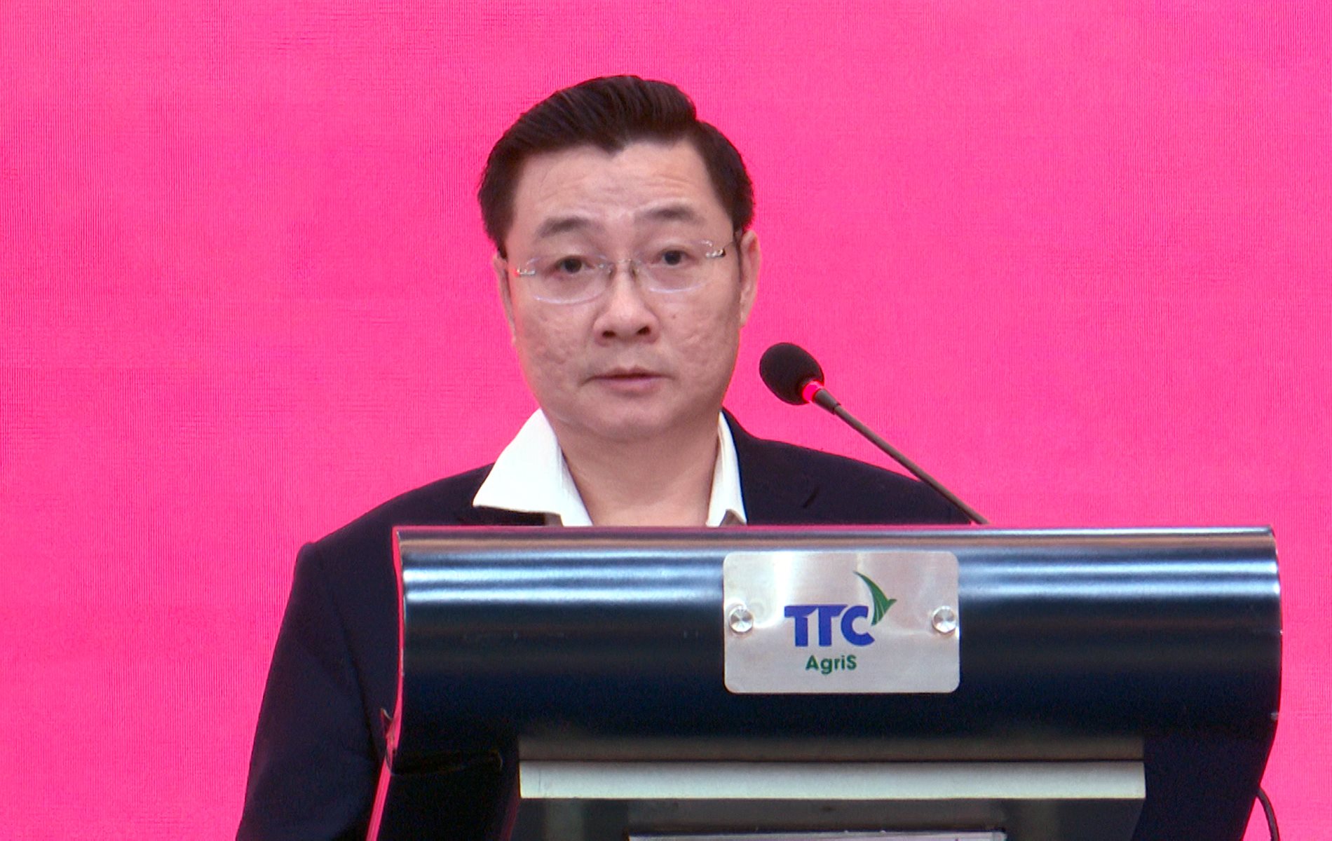 a2_pho-tong-giam-doc-cong-ty-agris-tom-tat-ket-qua-hoat-dong-cong-ty.jpg