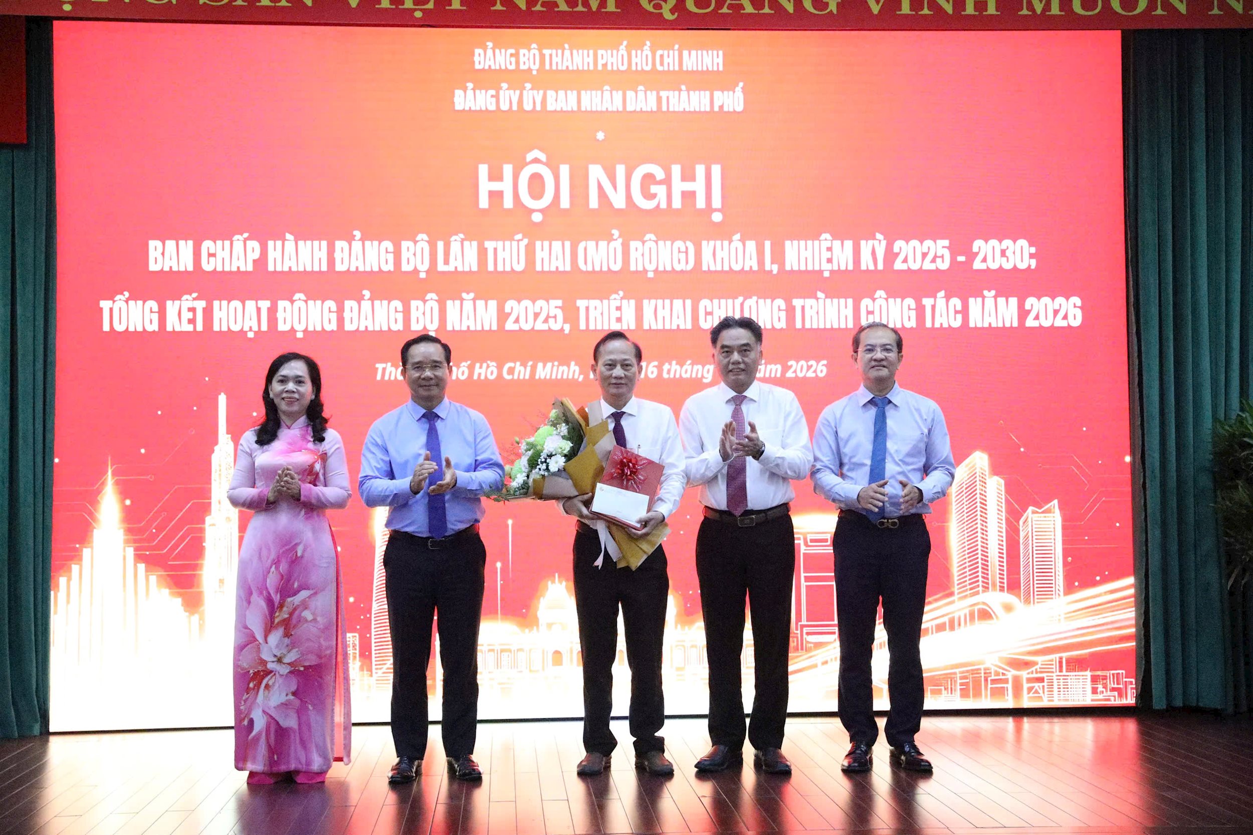khen-thuong-1.jpg