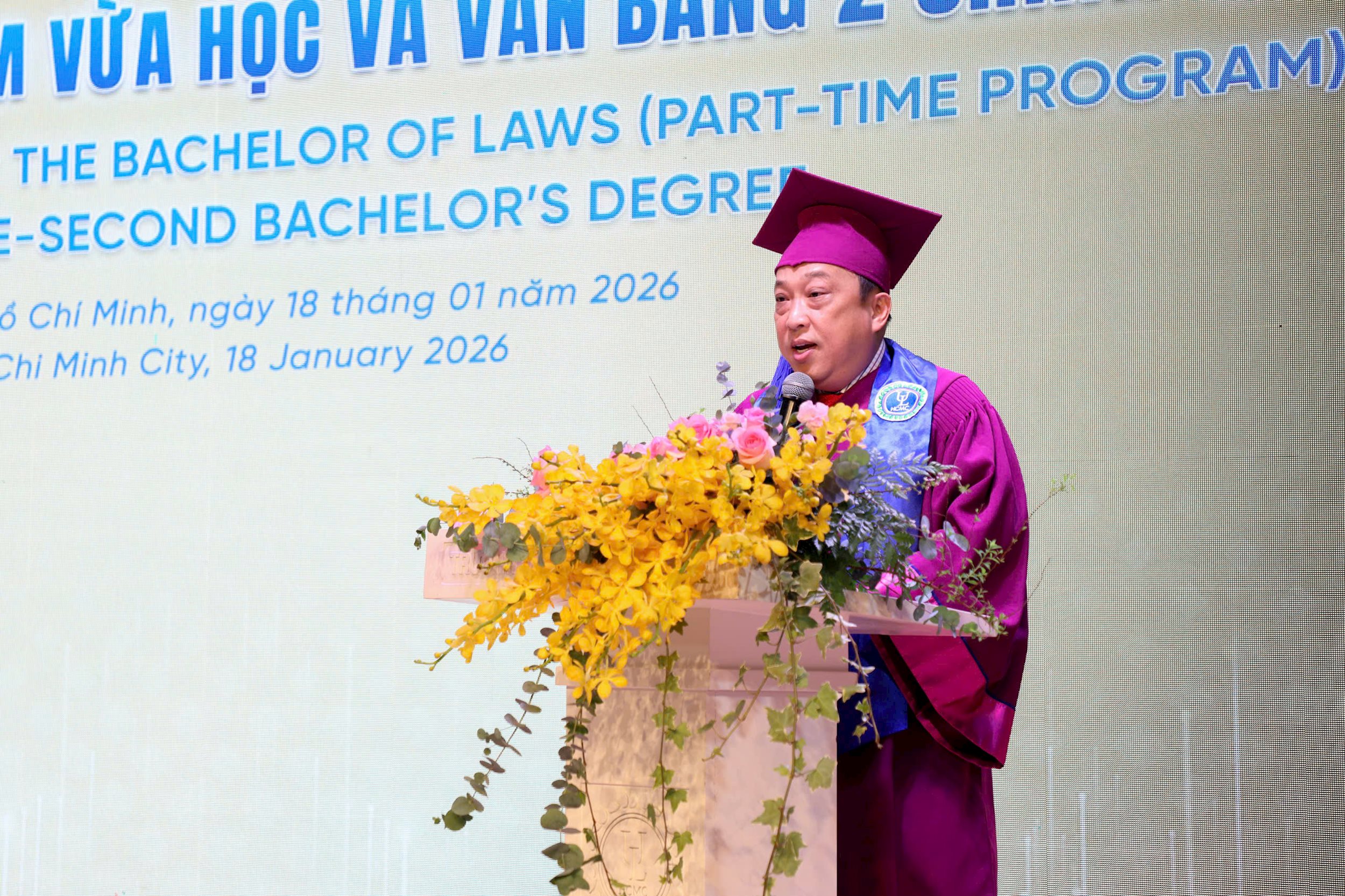 pho-truong-phong-dao-tao.jpg