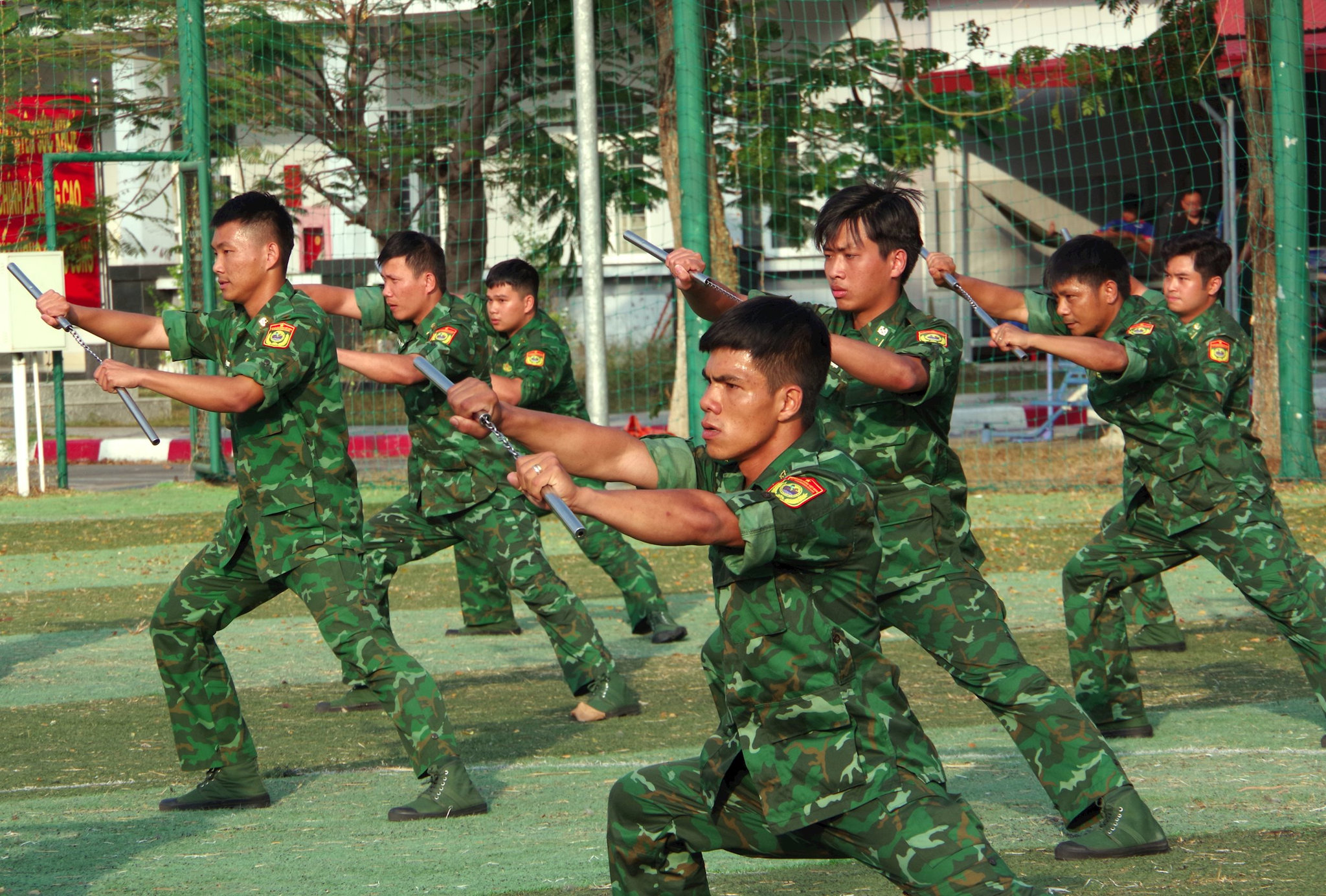 4.-cau-lac-bo-vo-thuat-ban-chi-huy-bdbp-tp-bieu-dien-con-nhi-khuc.jpg