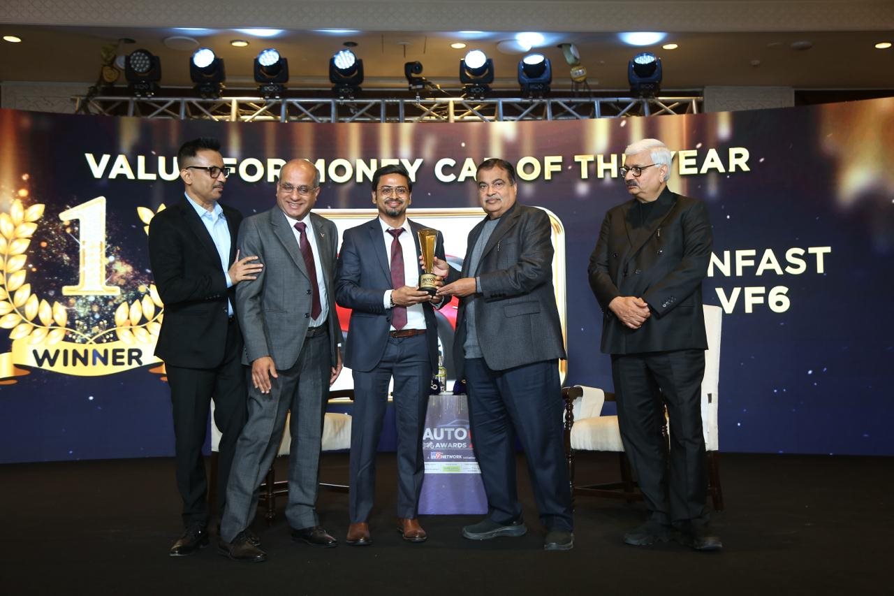 vinfast-tv9-auto9-award-2.jpg