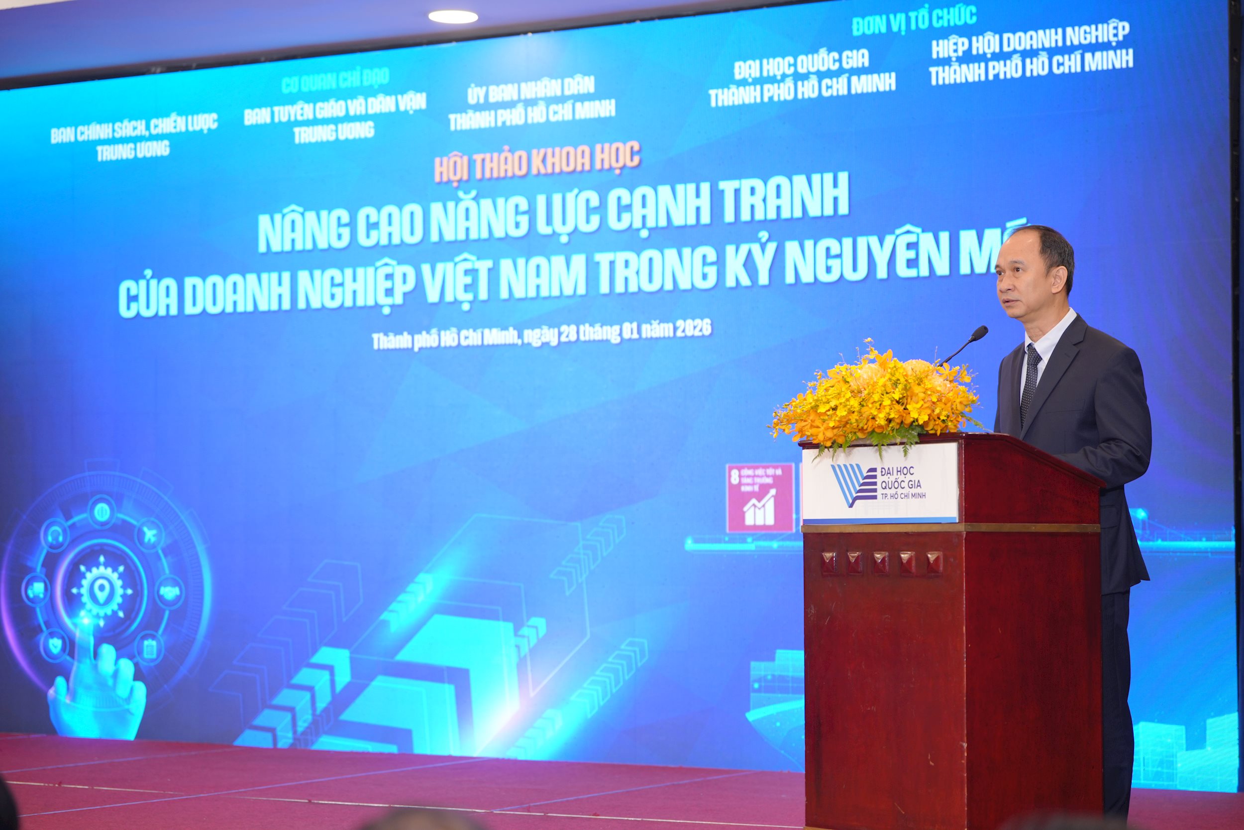 dhqg-tphcm-28-1.jpg