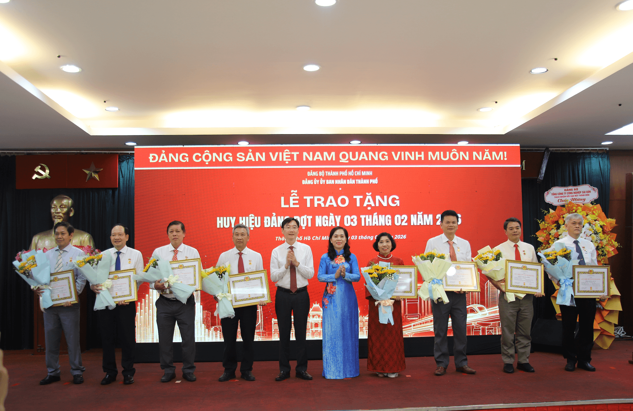 trao-huy-hieu-dang5.png