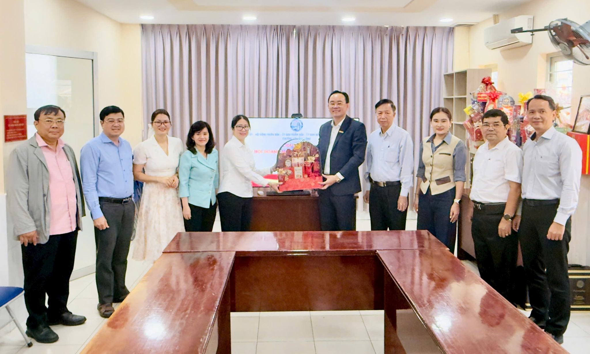 tham-ubnd-phuong-cau-ong-lanh-5.jpg