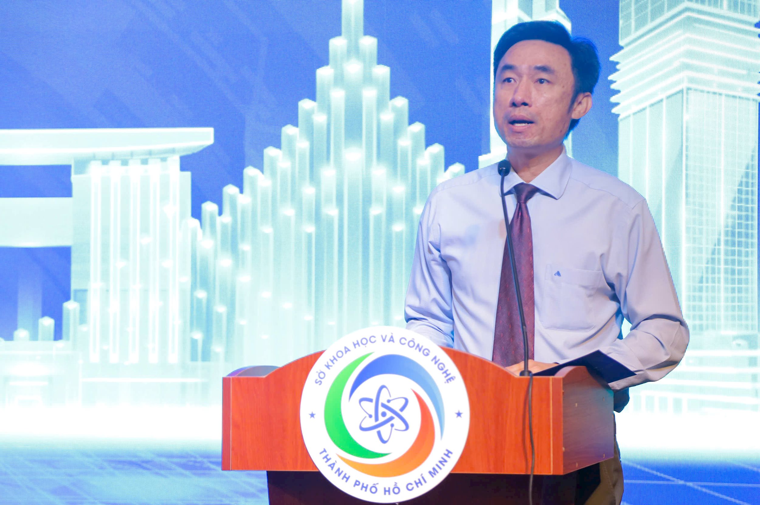 pgsts-pham-dinh-anh-khoi-13-3.jpg