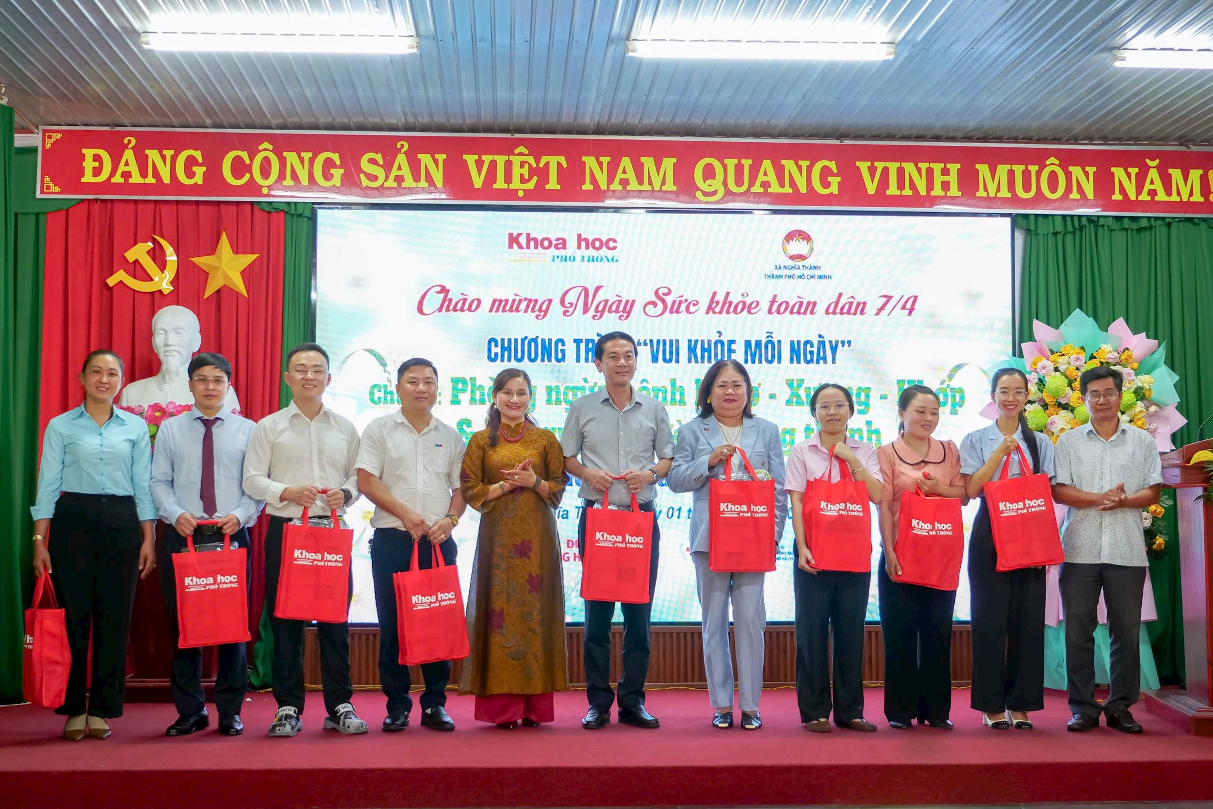 tang-qua.jpg