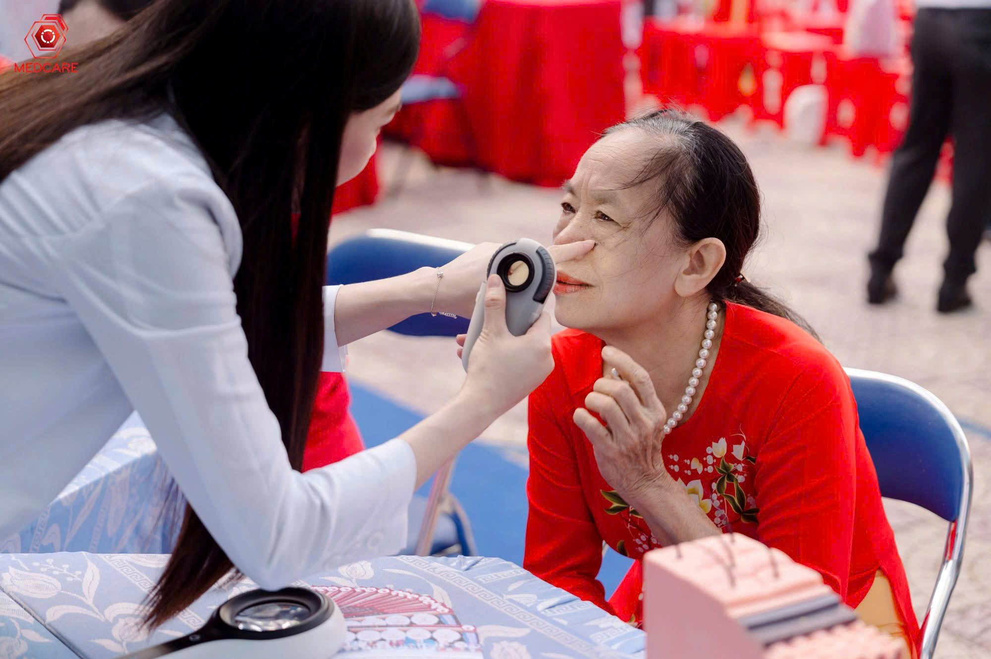 kham-tam-soat-1.jpg