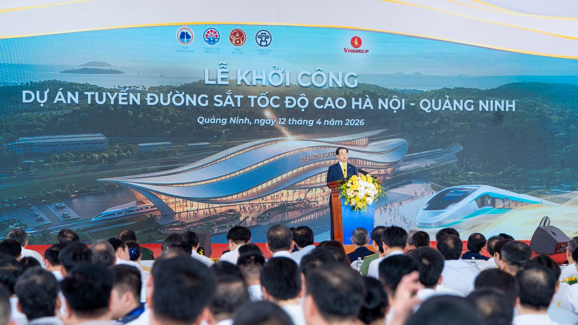 a2.-ong-nguyen-viet-quang-pho-chu-tich-kiem-tong-giam-doc-tap-doan-vingroup-phat-bieu-tai-le-khoi-cong-du-an-tuyen-duong-sat-toc-do-cao-ha-noi-quang-ninh..jpg